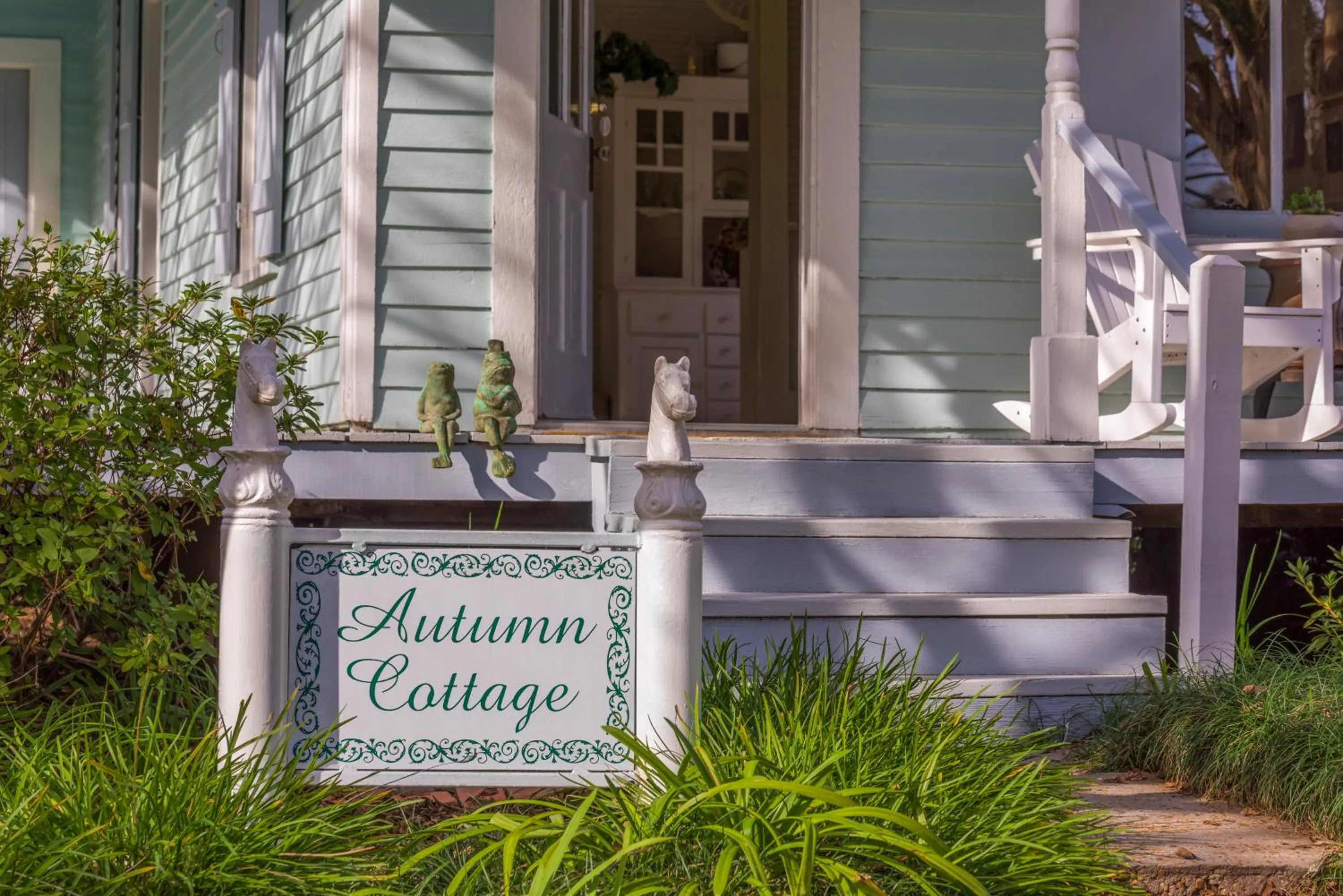 Property logo or sign in Maison D'Memoire Bed & Breakfast Cottages