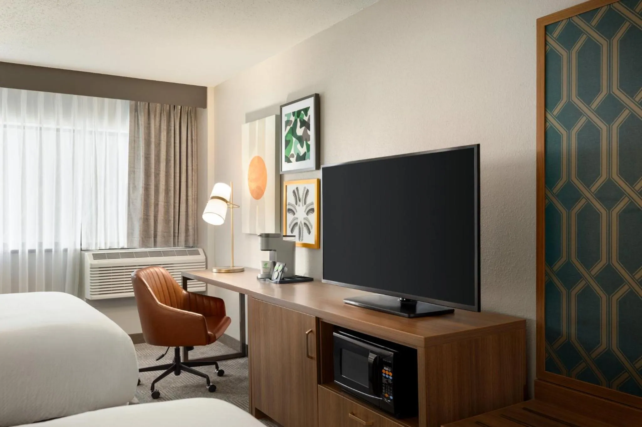 Photo of the whole room in Holiday Inn Virginia Beach - Norfolk by IHG