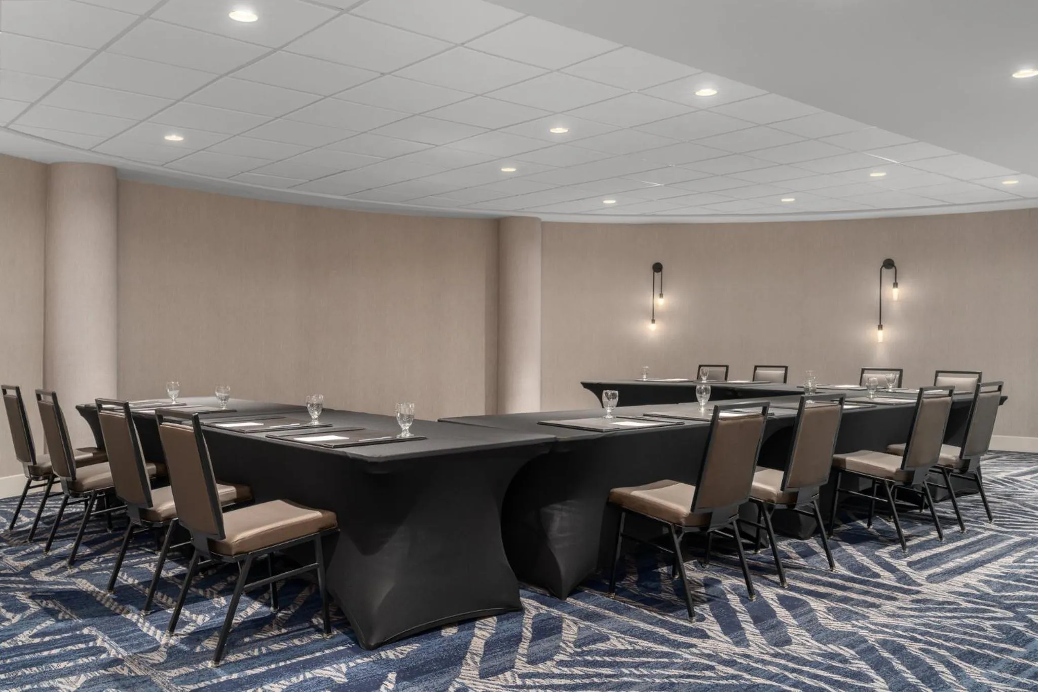 Meeting/conference room in Crowne Plaza Virginia Beach Town Center by IHG