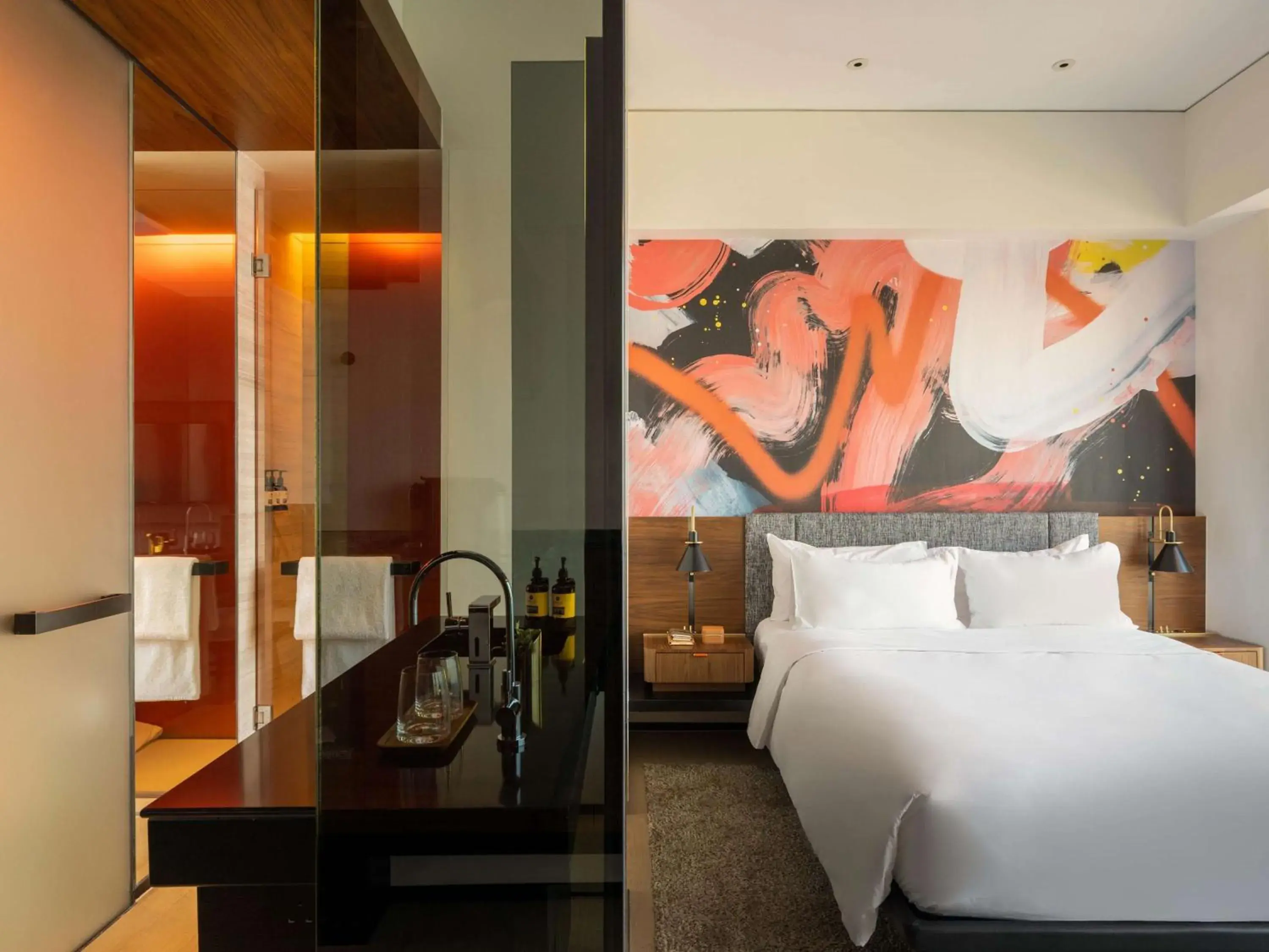 Urban View Queen Room in EAST Hong Kong Urban View Queen Room in EAST Hong Kong