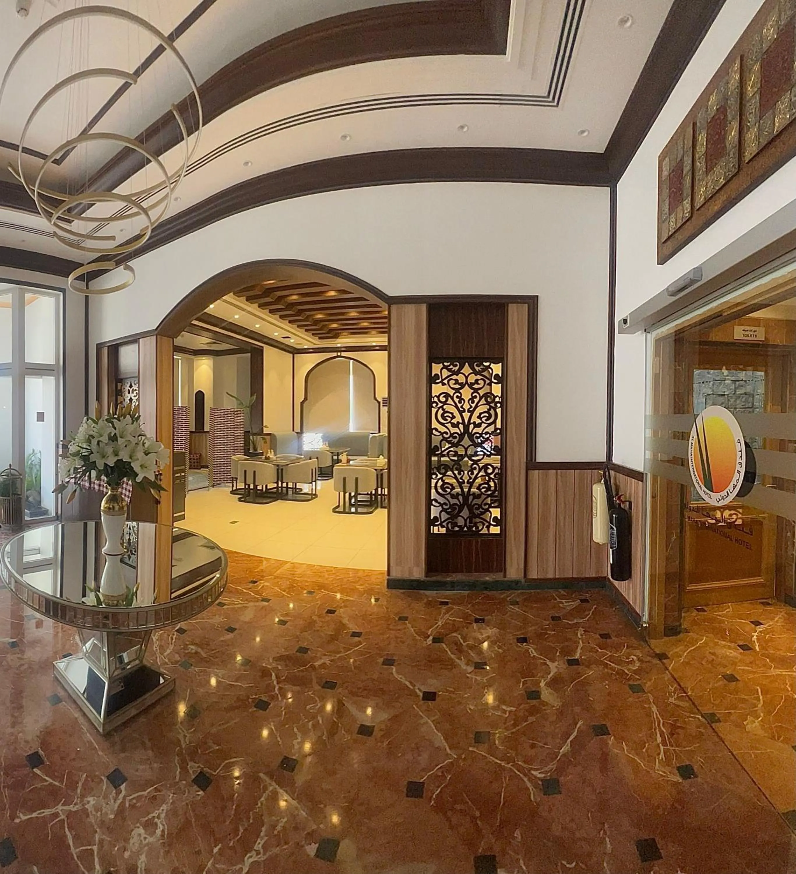 Restaurant/places to eat in Al Maha Int Hotel Oman