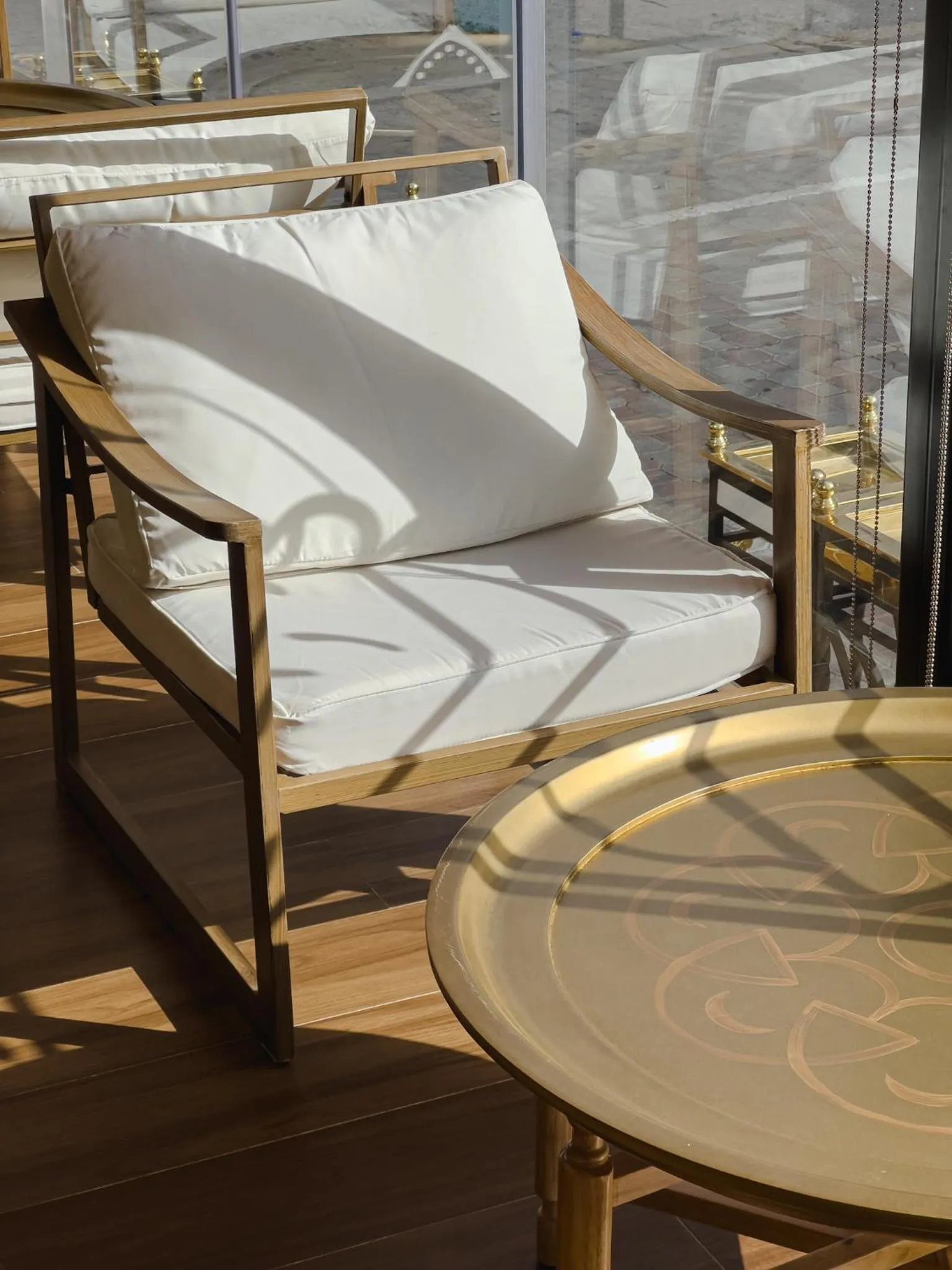 Restaurant/places to eat, Bed in Al Maha Int Hotel Oman