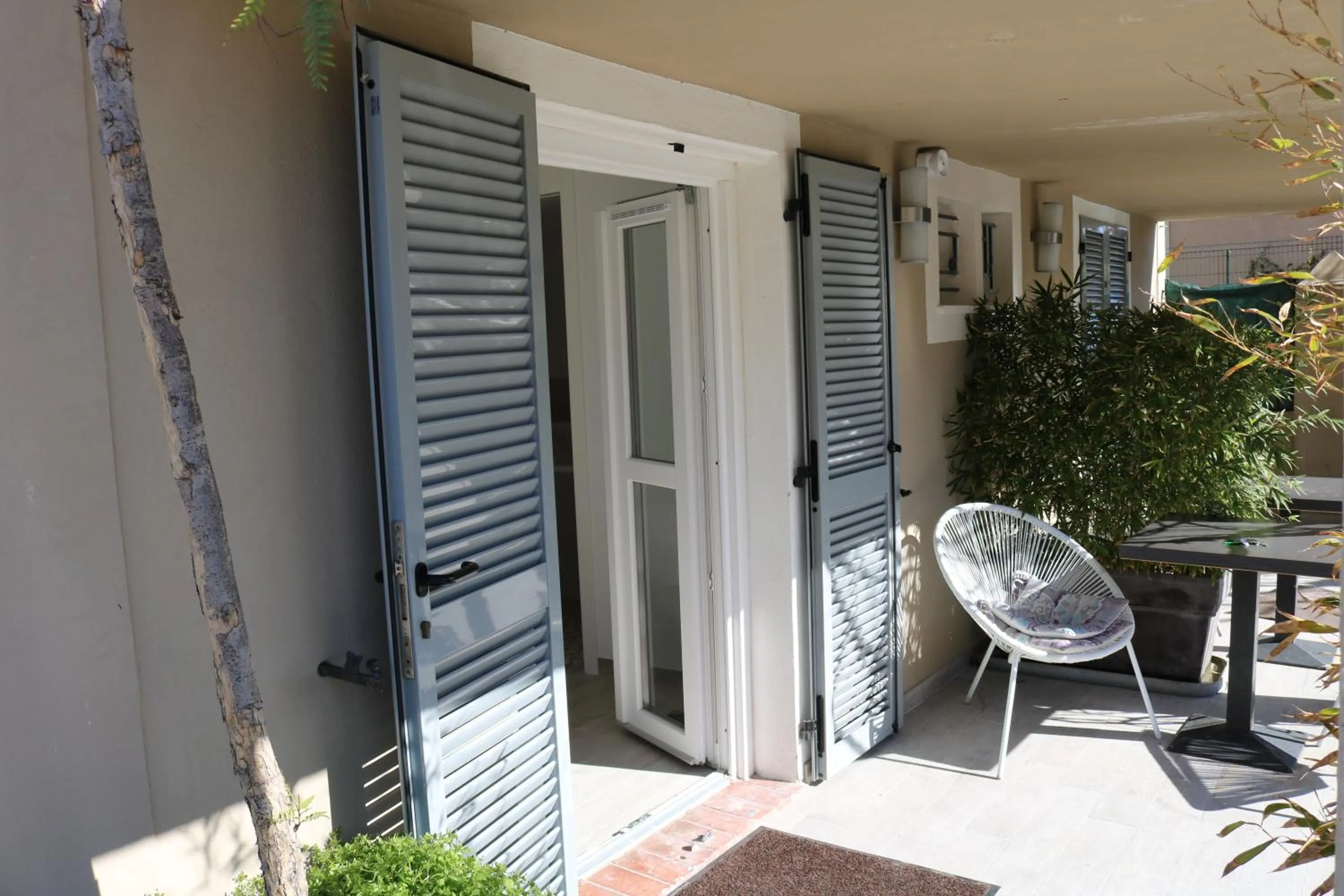 Photo of the whole room in Hôtel du Bord de Mer "Le Vanillé"