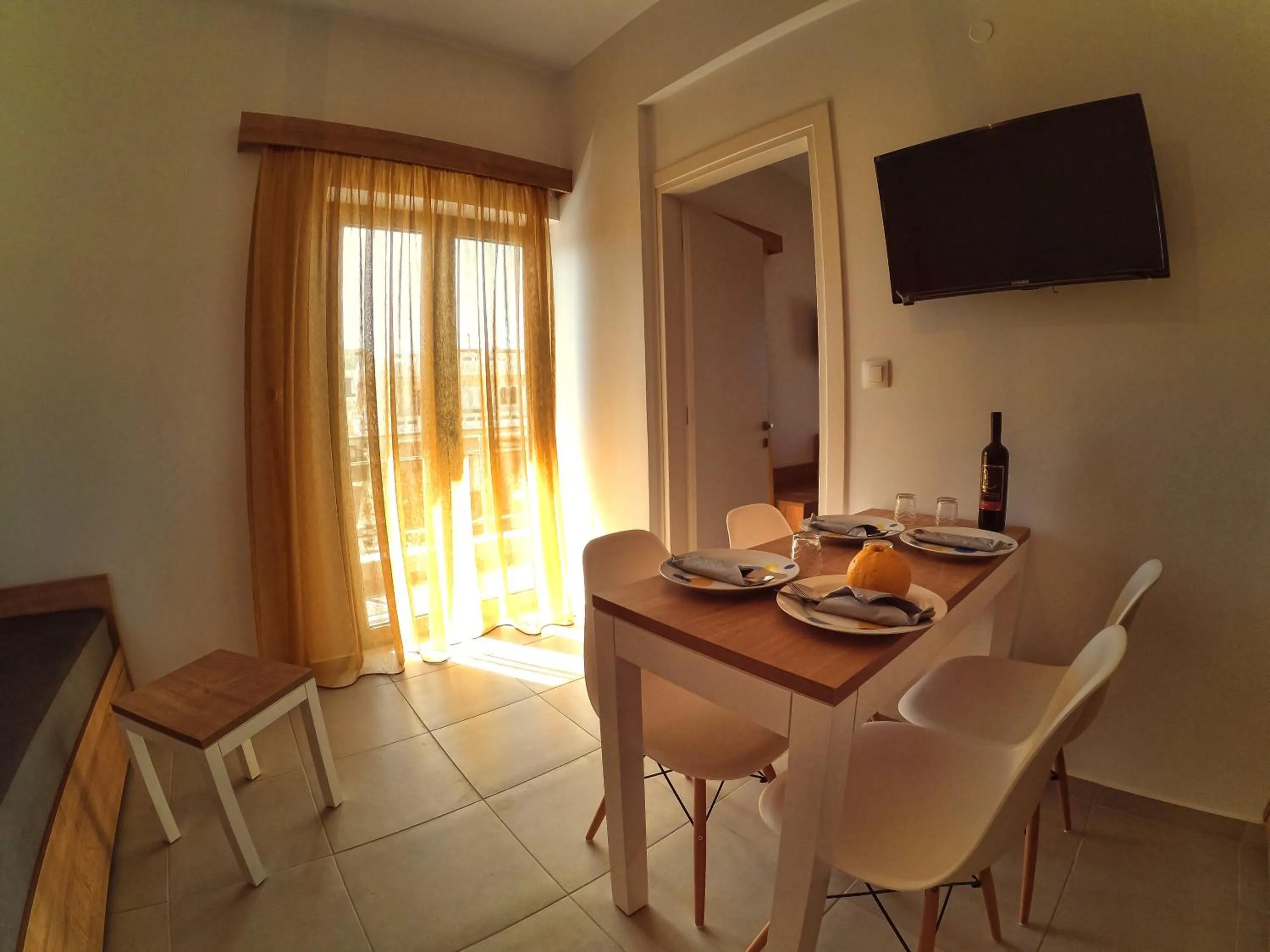 TV and multimedia in Castell Hotel