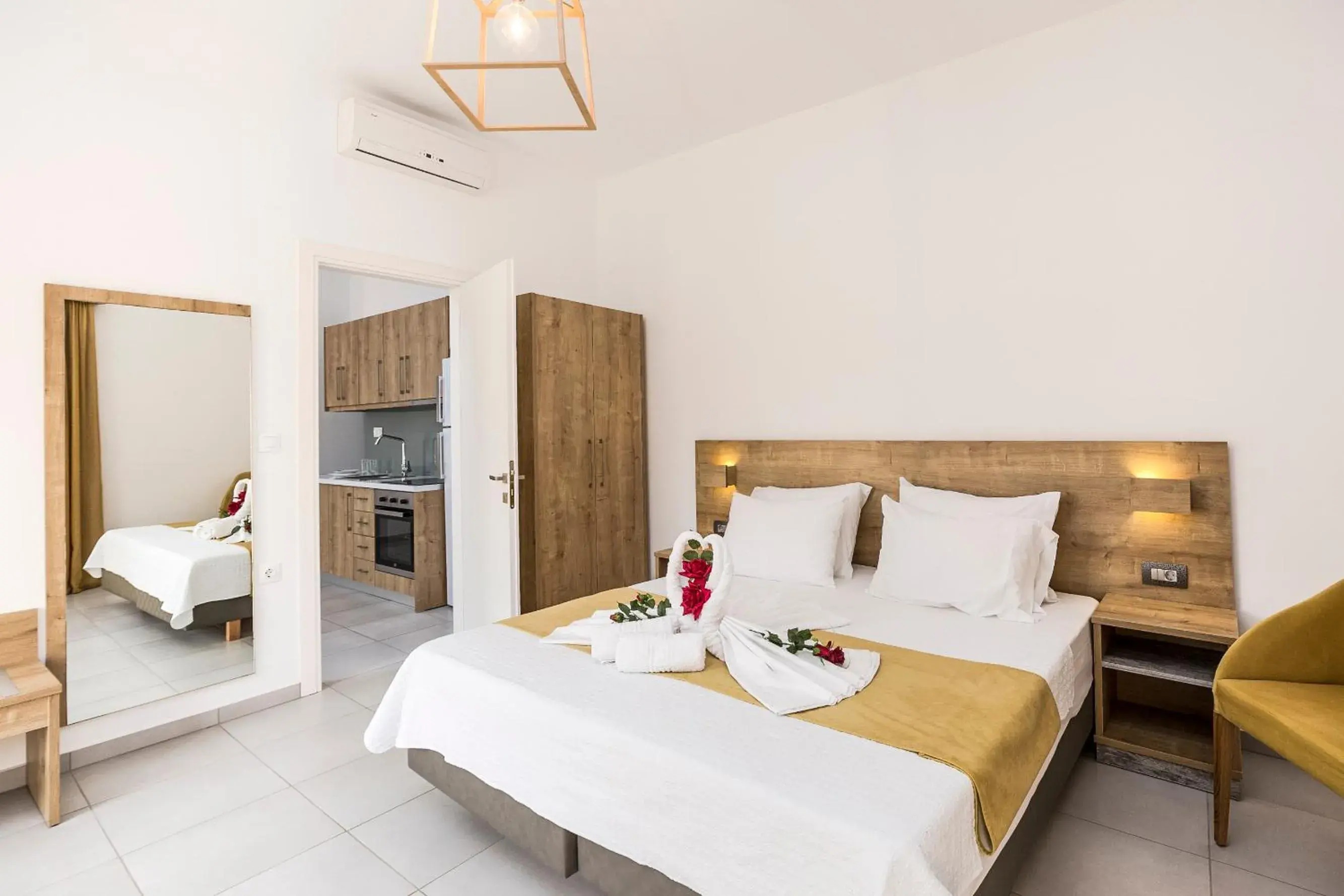 Superior Quadruple Room in Castell Hotel Superior Quadruple Room in Castell Hotel