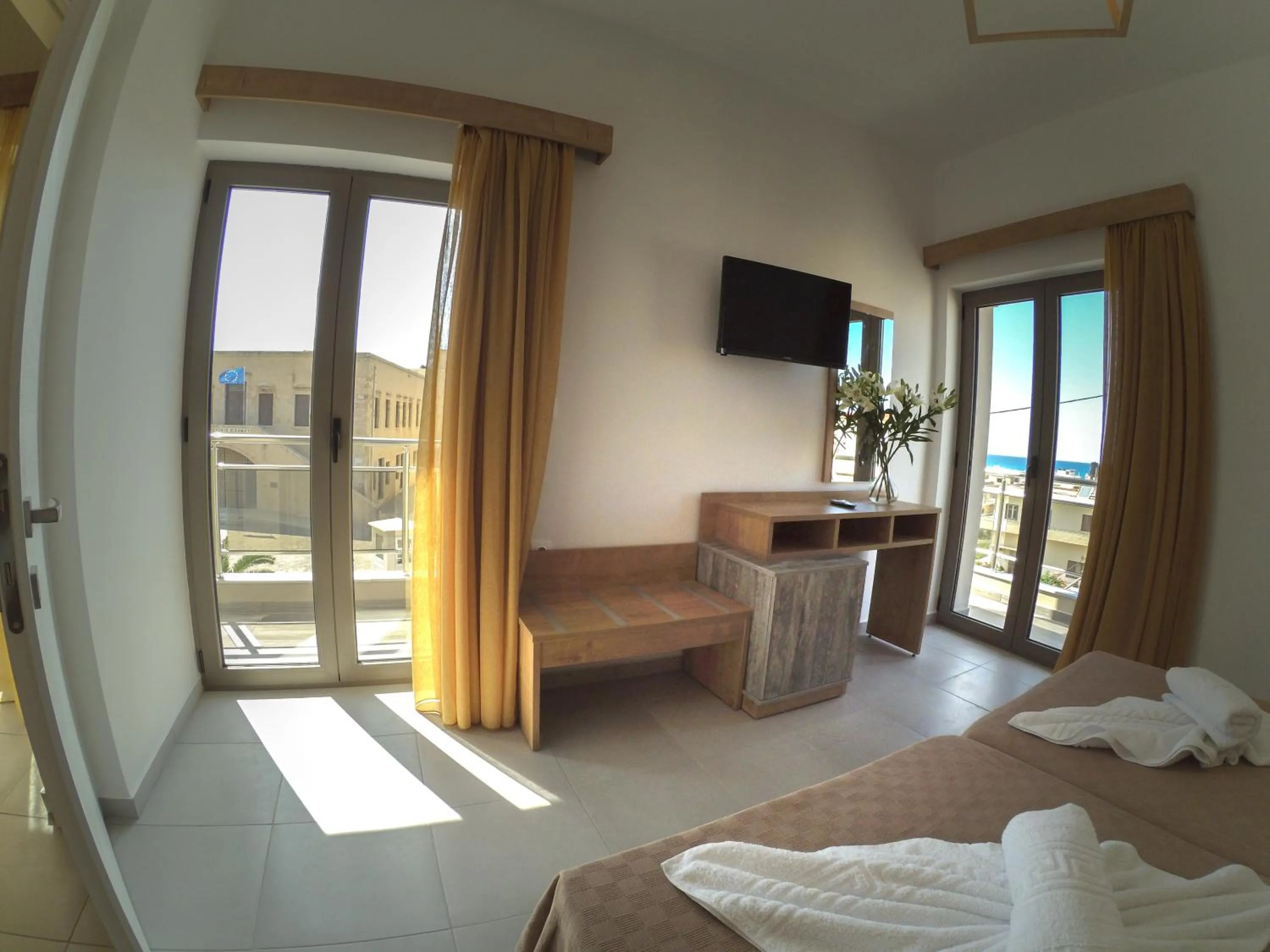 TV and multimedia, Bed in Castell Hotel