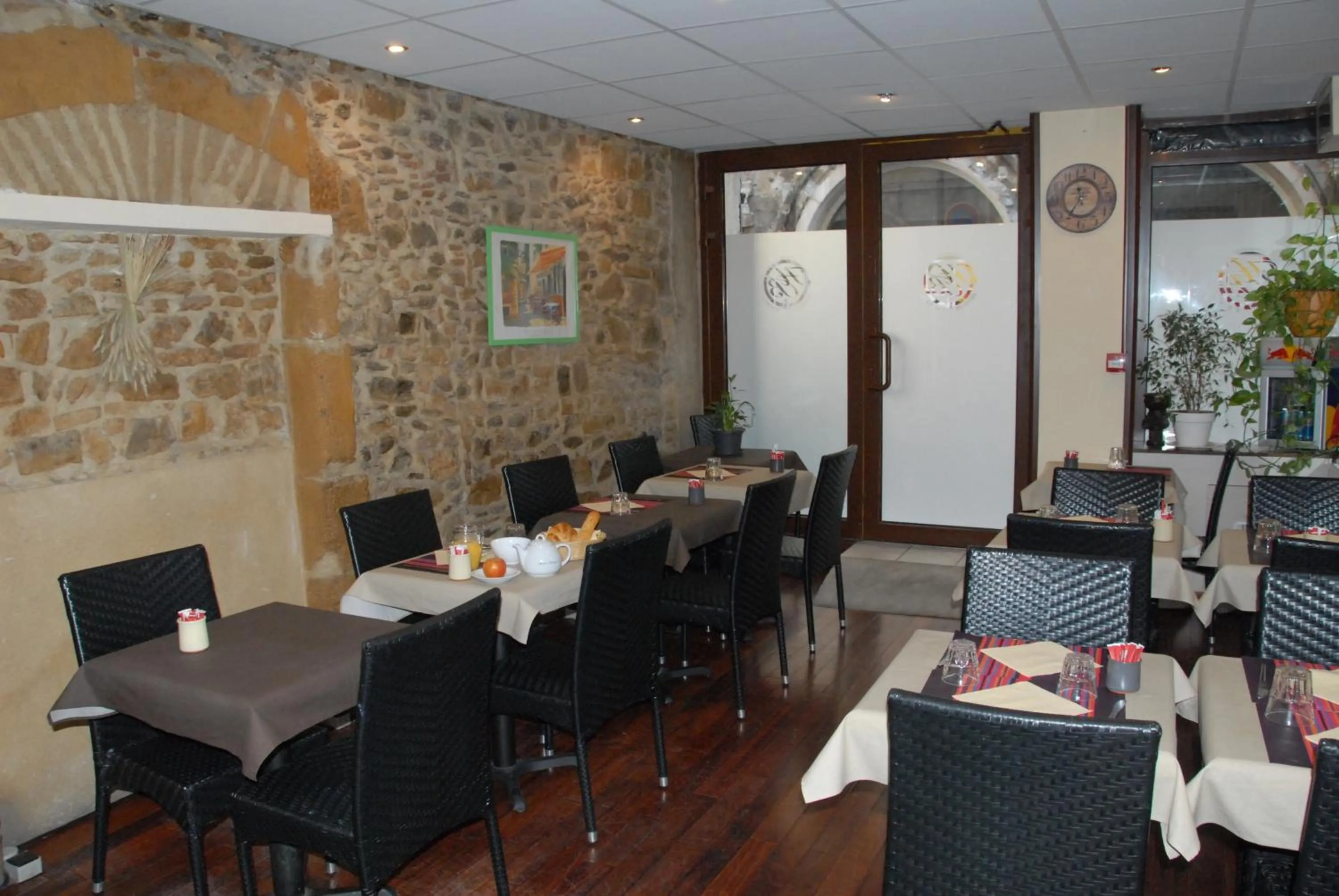 Restaurant/places to eat in Hotel de Bretagne