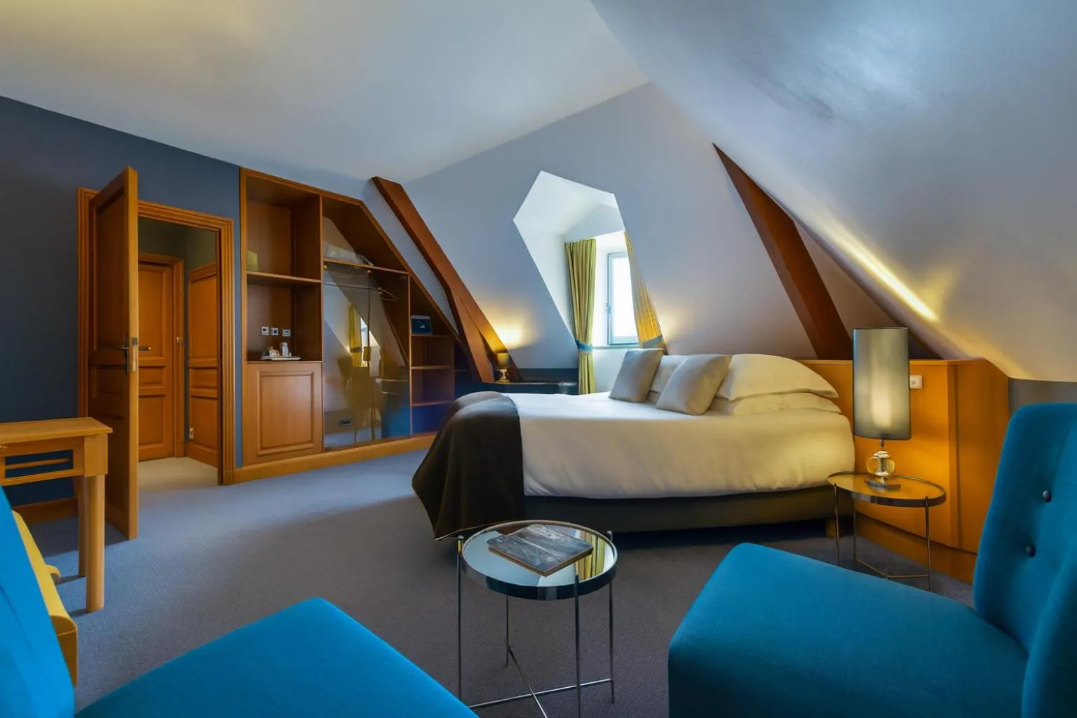 Bed in Hôtel Golf Château de Chailly