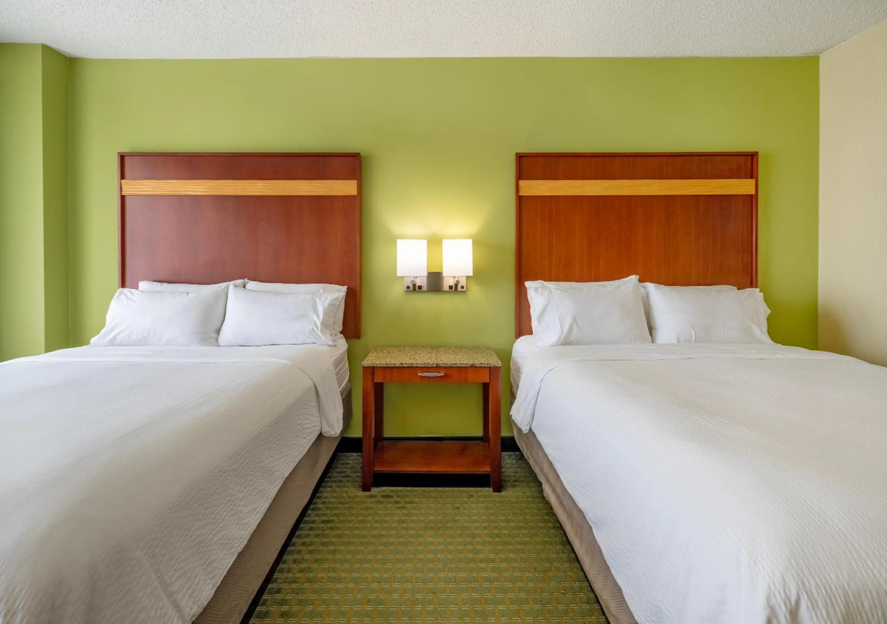 Bed in Holiday Inn & Suites Virginia Beach - North Beach by IHG