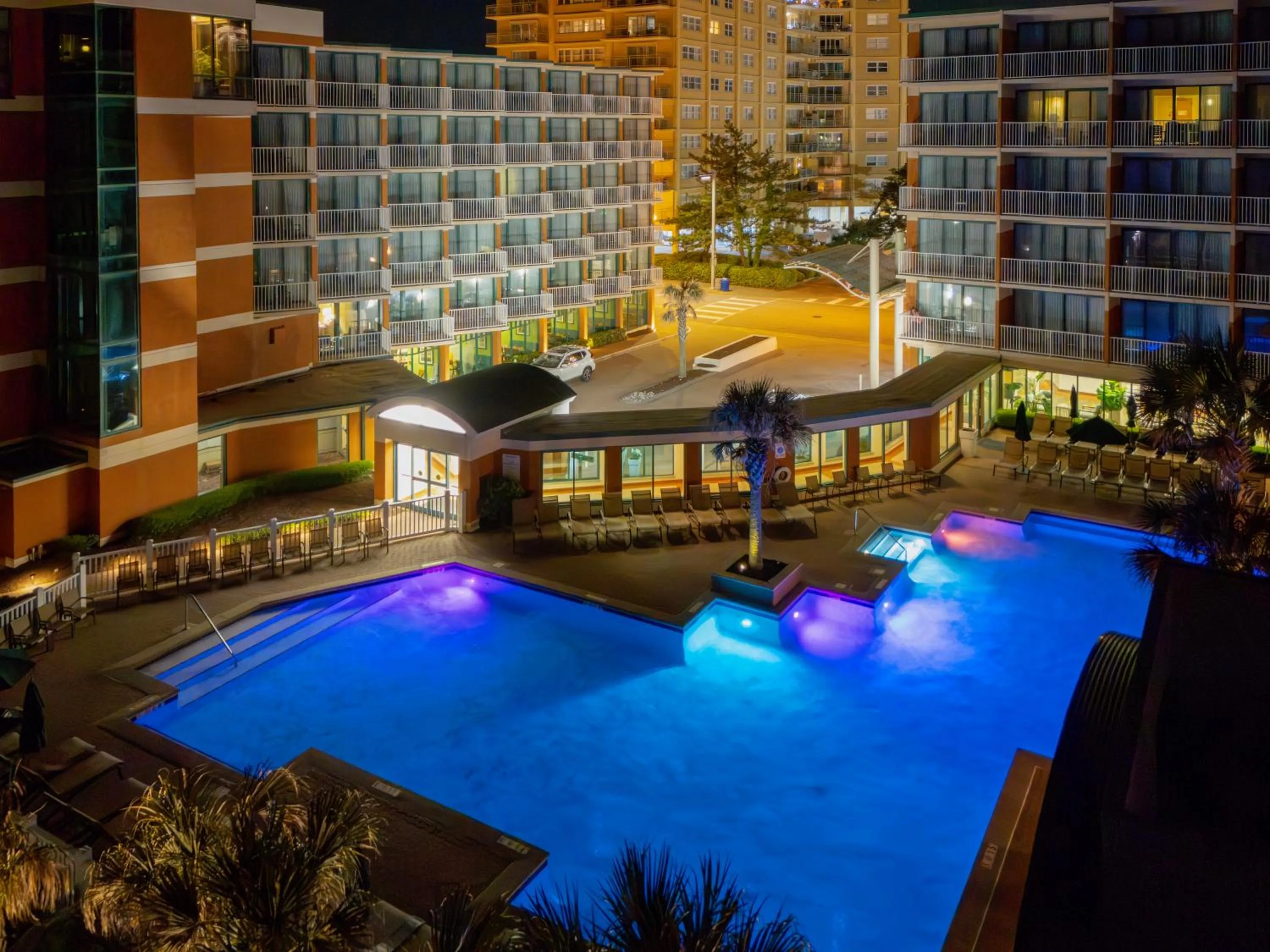 Swimming pool in Holiday Inn & Suites Virginia Beach - North Beach by IHG