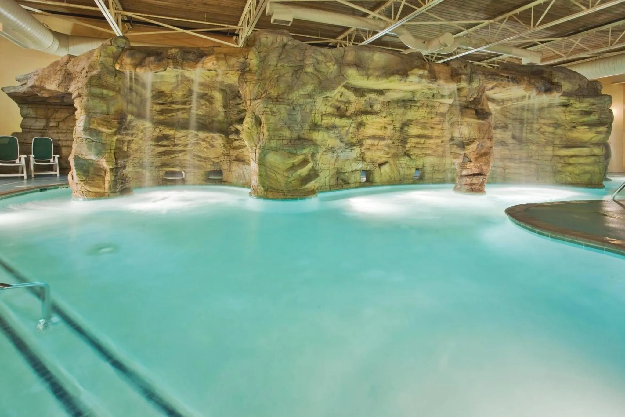 Swimming pool in Holiday Inn & Suites Virginia Beach - North Beach by IHG