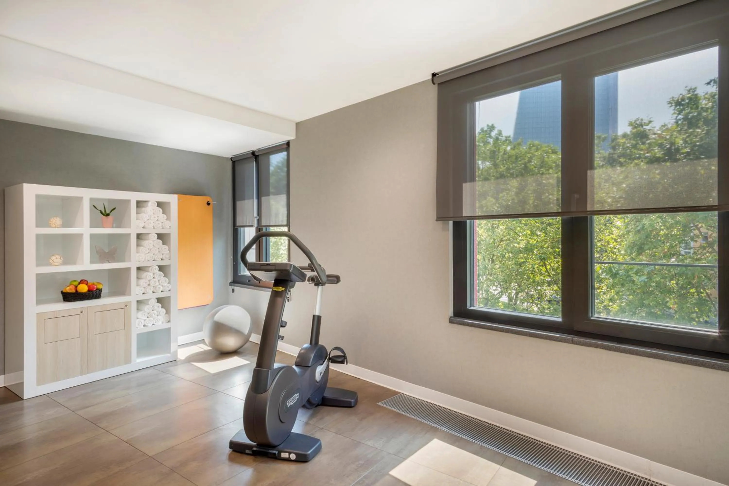 Fitness centre/facilities in INNSiDE by Meliá Frankfurt Ostend