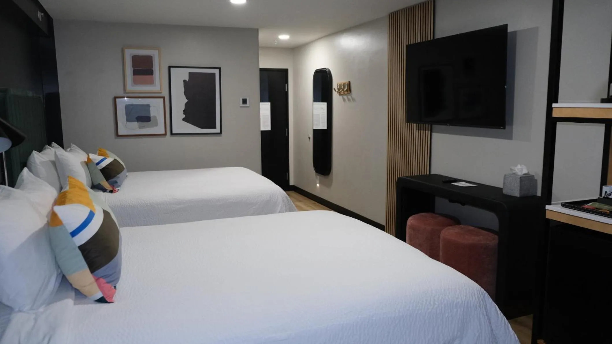 Photo of the whole room, Bed in voco Flagstaff by IHG