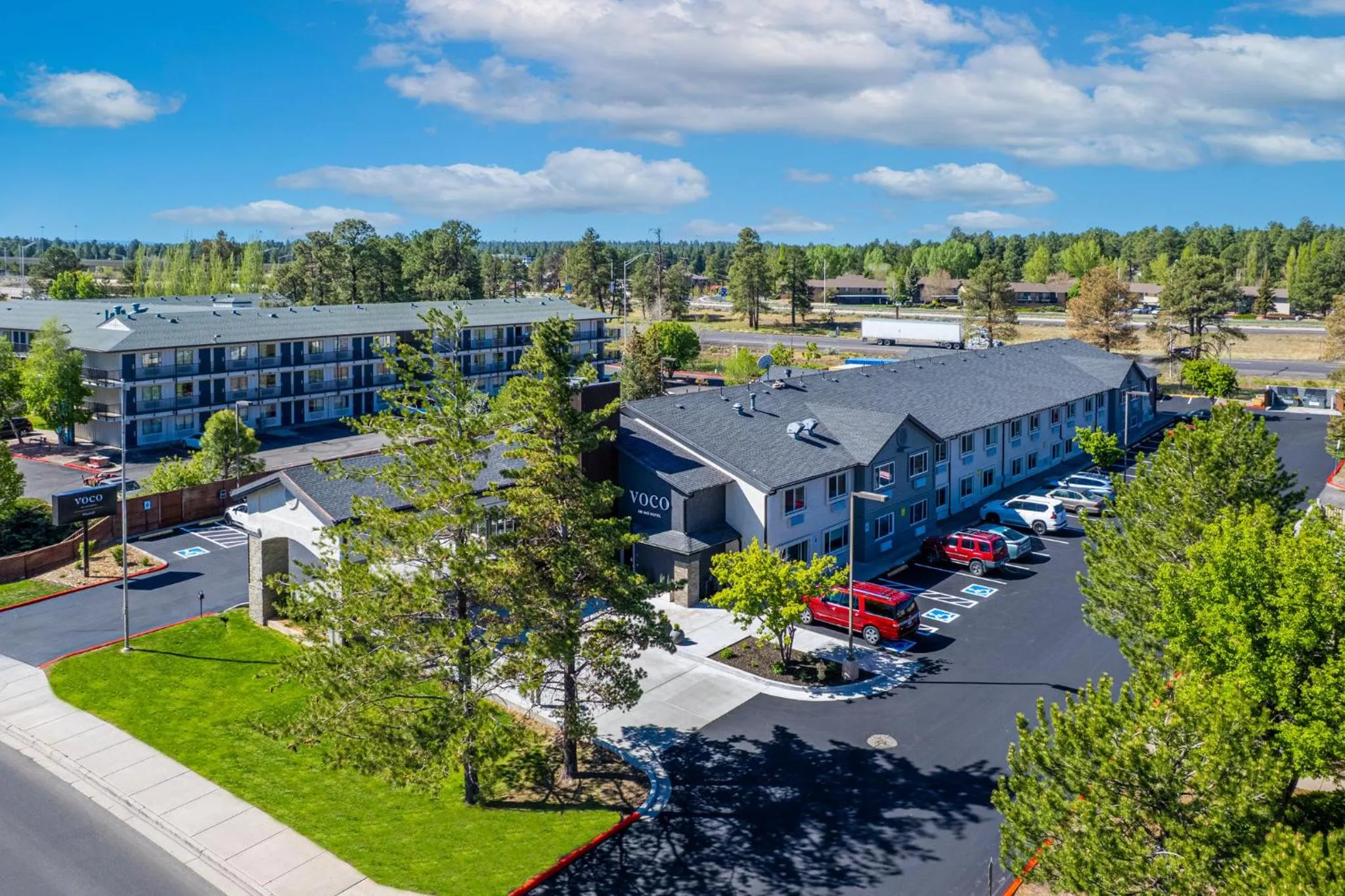 Property building in voco Flagstaff by IHG