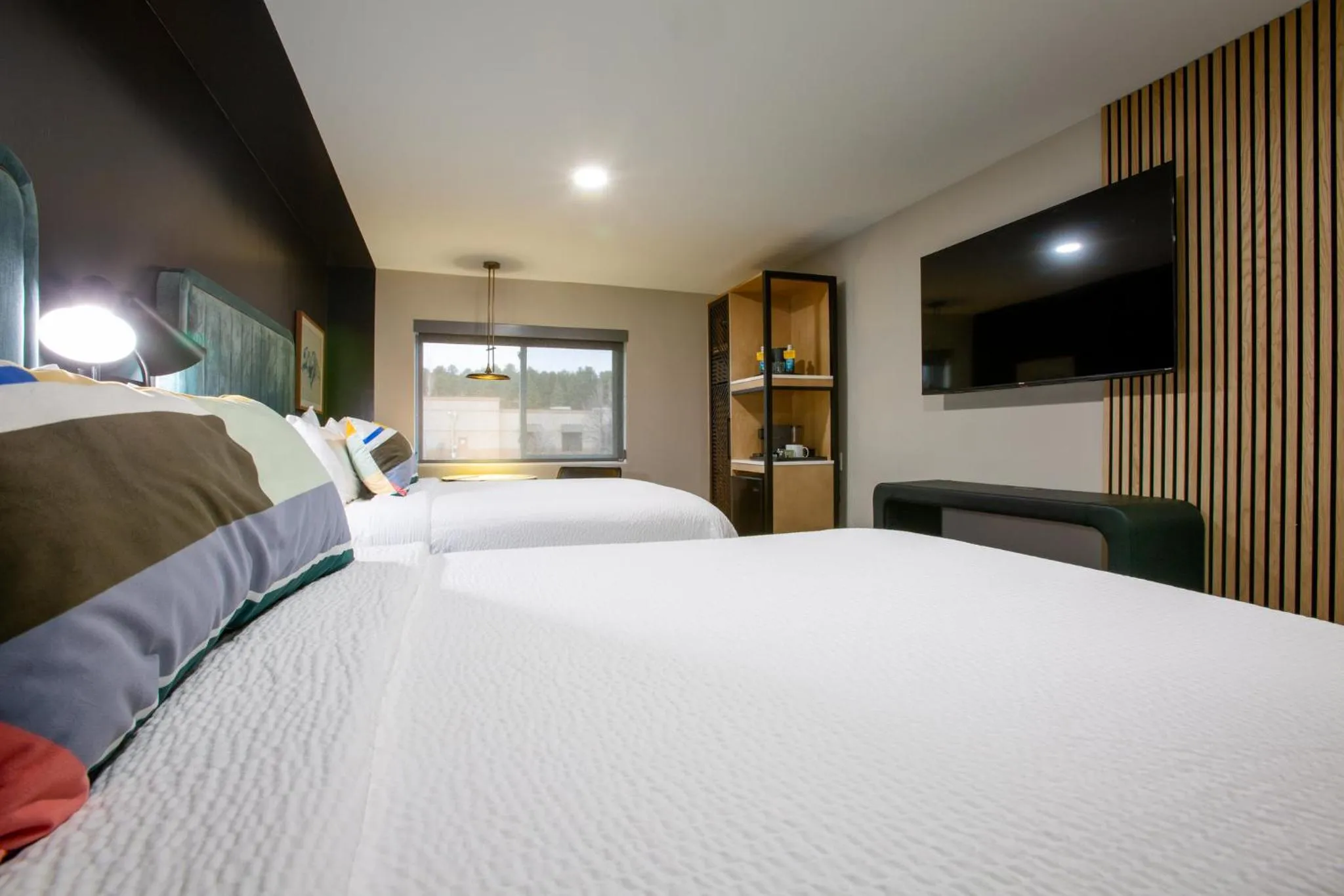 Photo of the whole room, Bed in voco Flagstaff by IHG