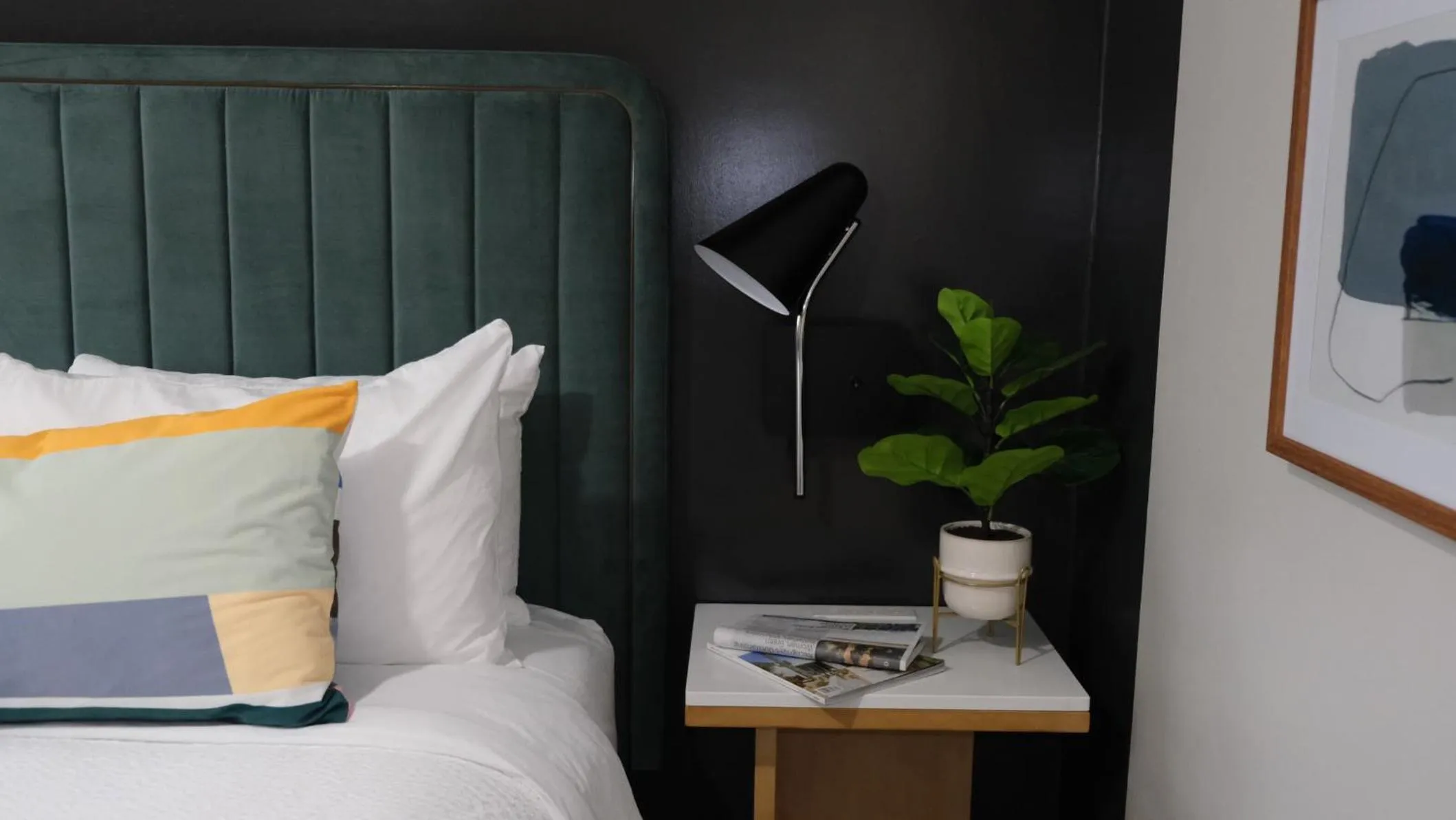 Photo of the whole room, Bed in voco Flagstaff by IHG