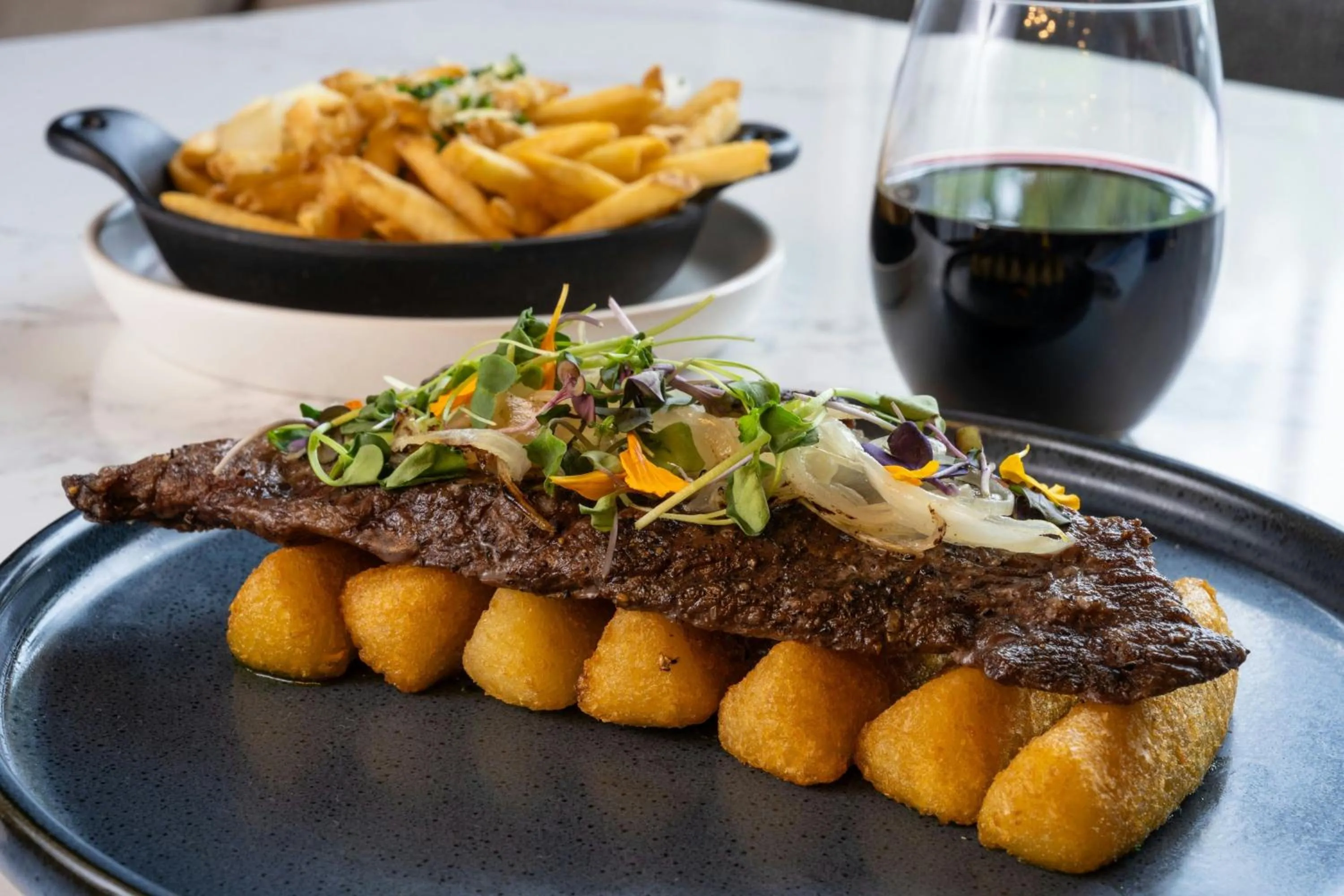 Lounge or bar in Delta Hotels by Marriott West Palm Beach