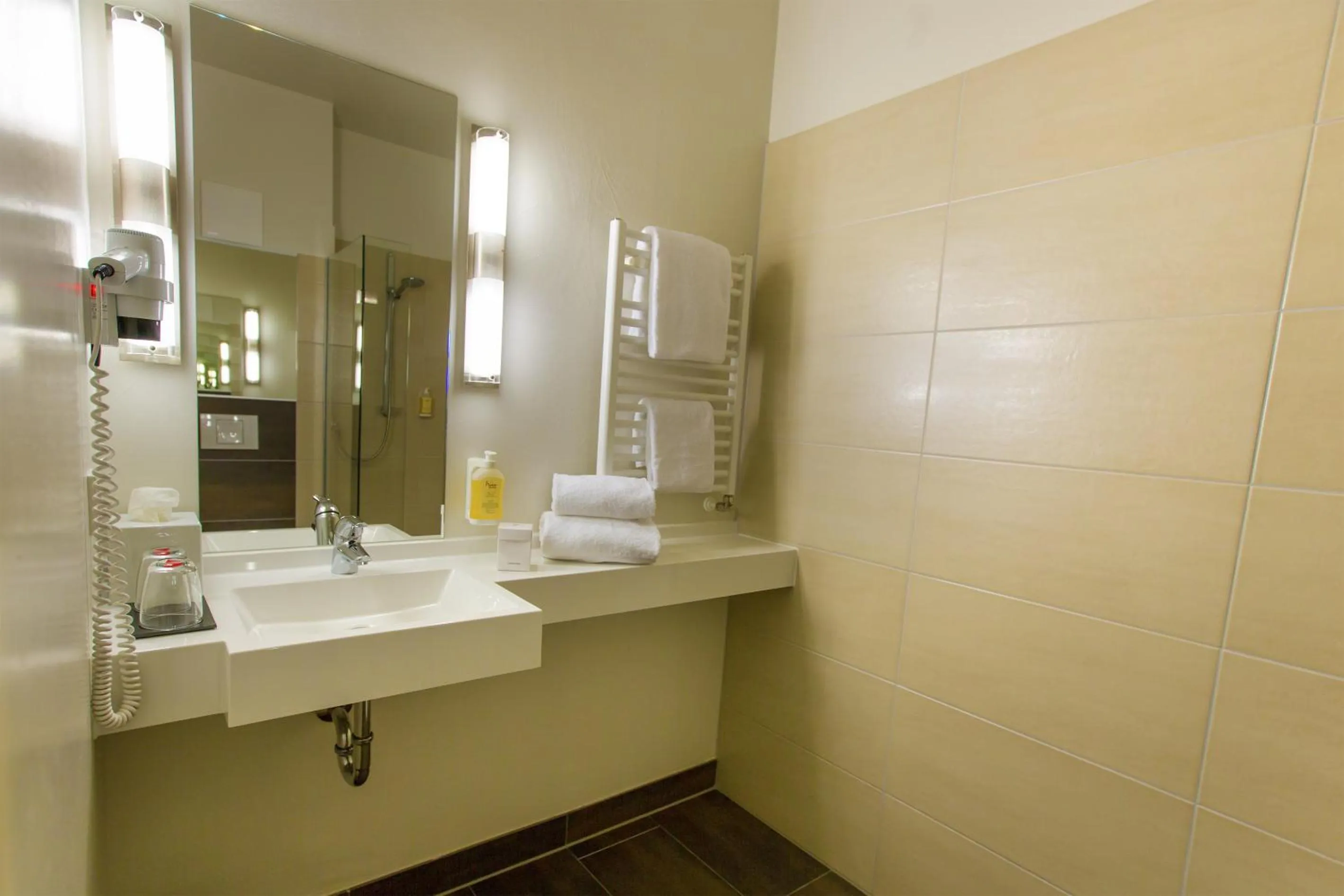 Bathroom in Montana-Hotel Ellwangen