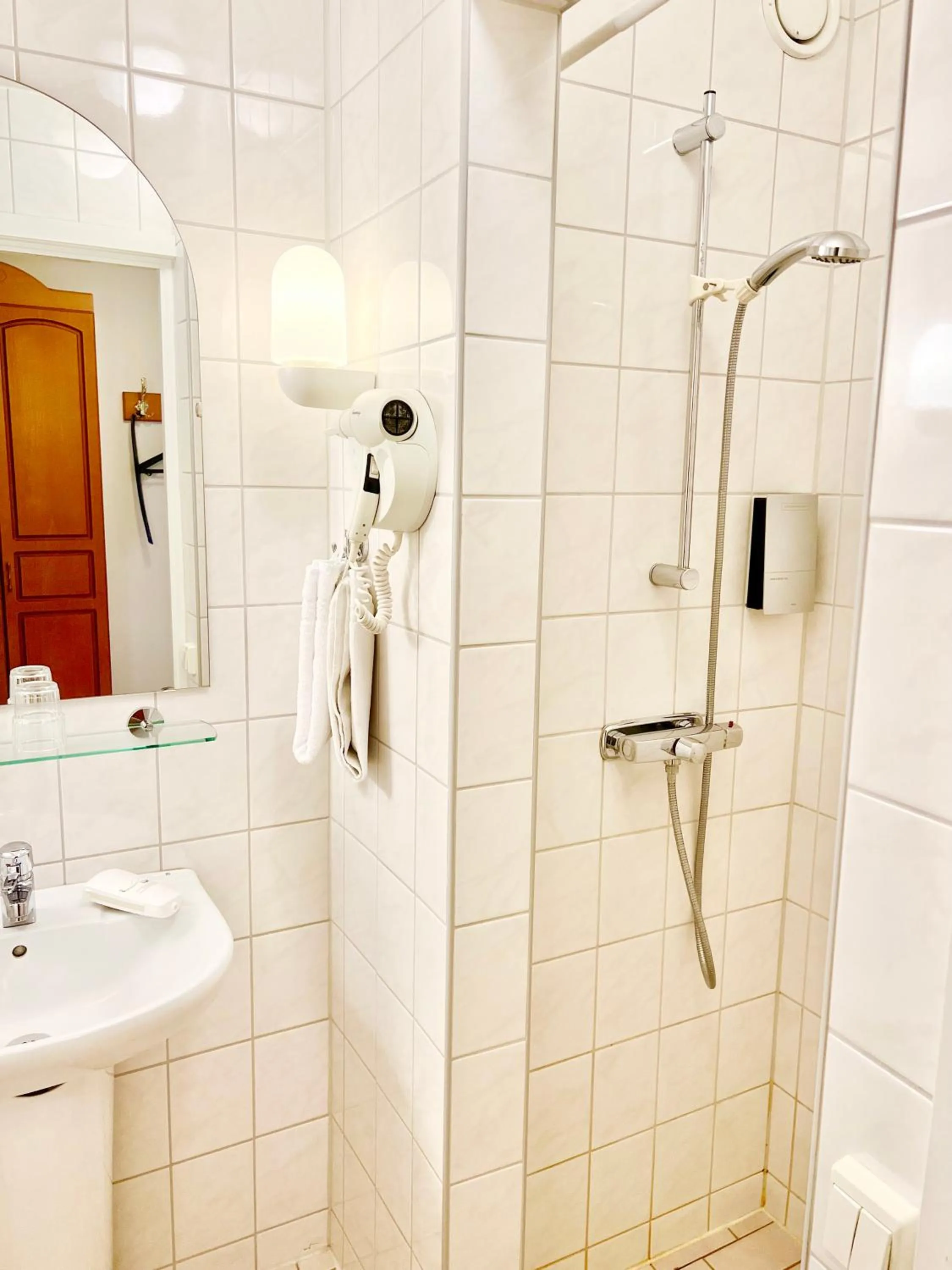 Shower in Hotel Concordia