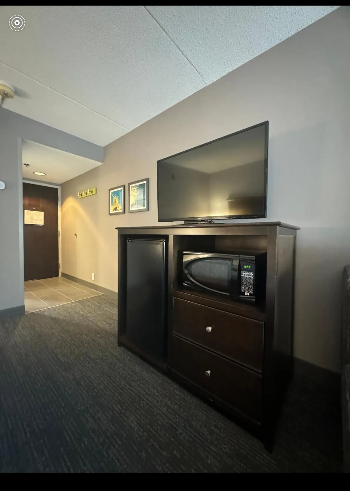 TV and multimedia in Hampton Inn New Bedford/Fairhaven