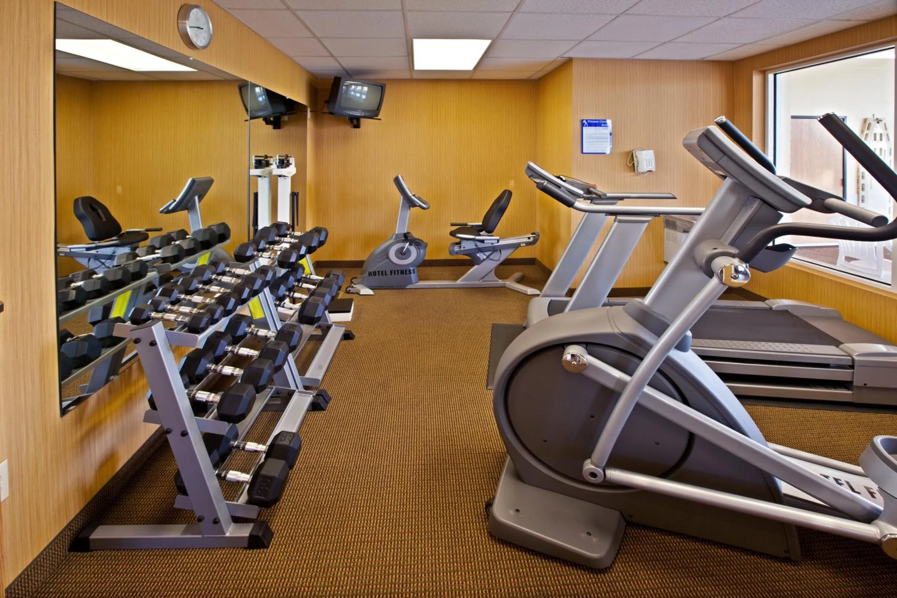 Fitness centre/facilities, Fitness Center/Facilities in Holiday Inn Express Hotel & Suites Cincinnati-North/Sharonville