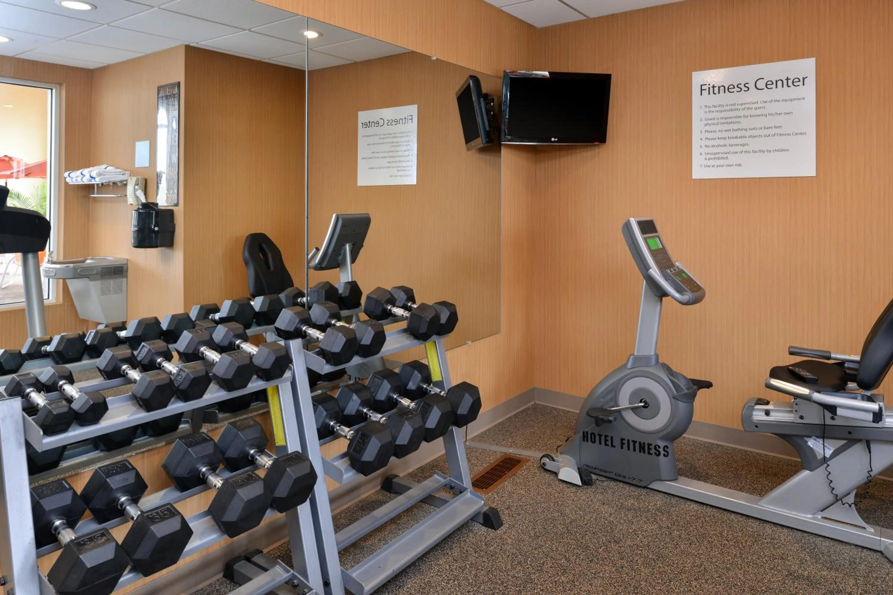 Fitness centre/facilities, Fitness Center/Facilities in Holiday Inn Express Hotel & Suites Cincinnati-North/Sharonville