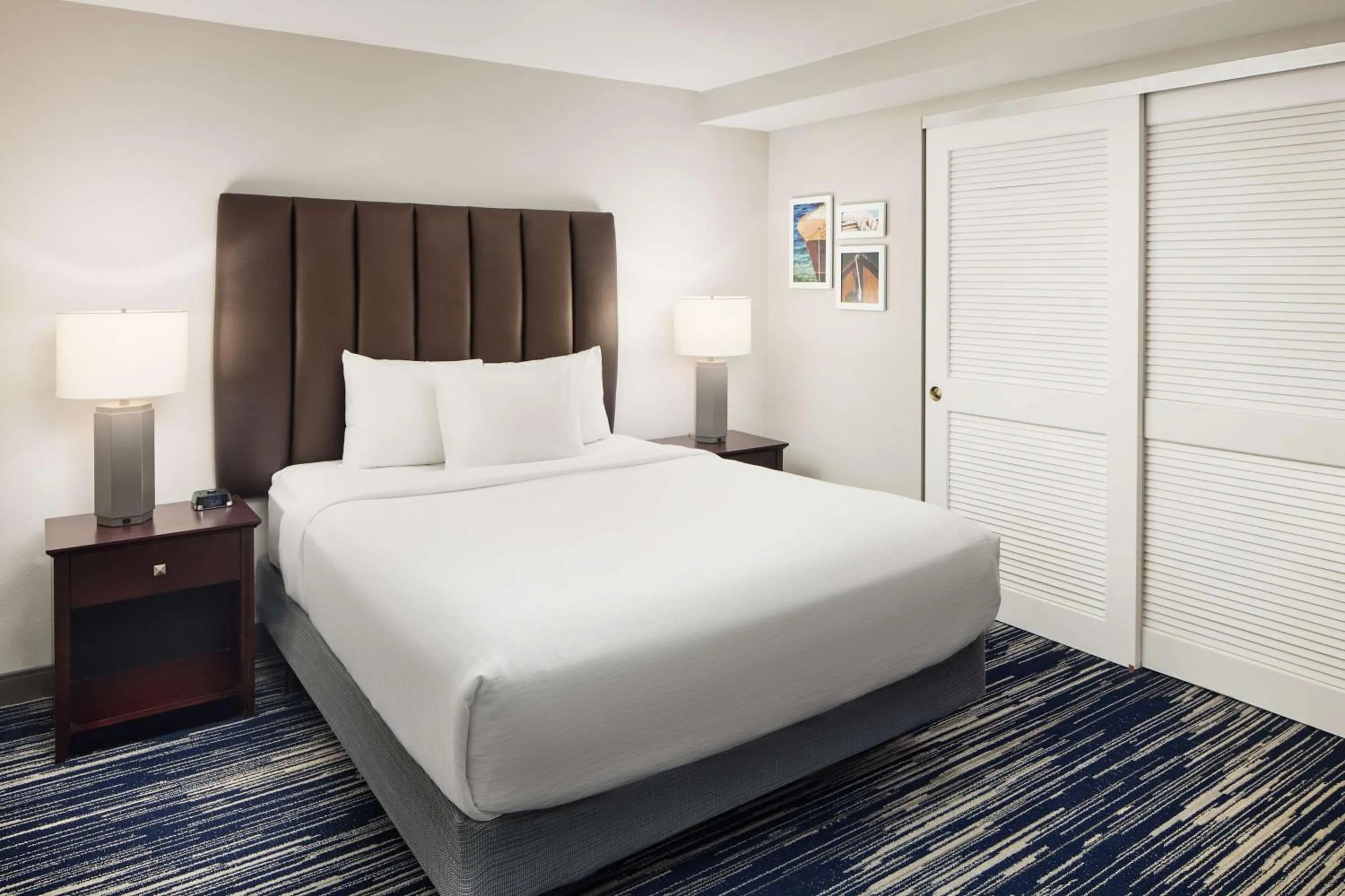 Bed in Embassy Suites by Hilton West Palm Beach Central