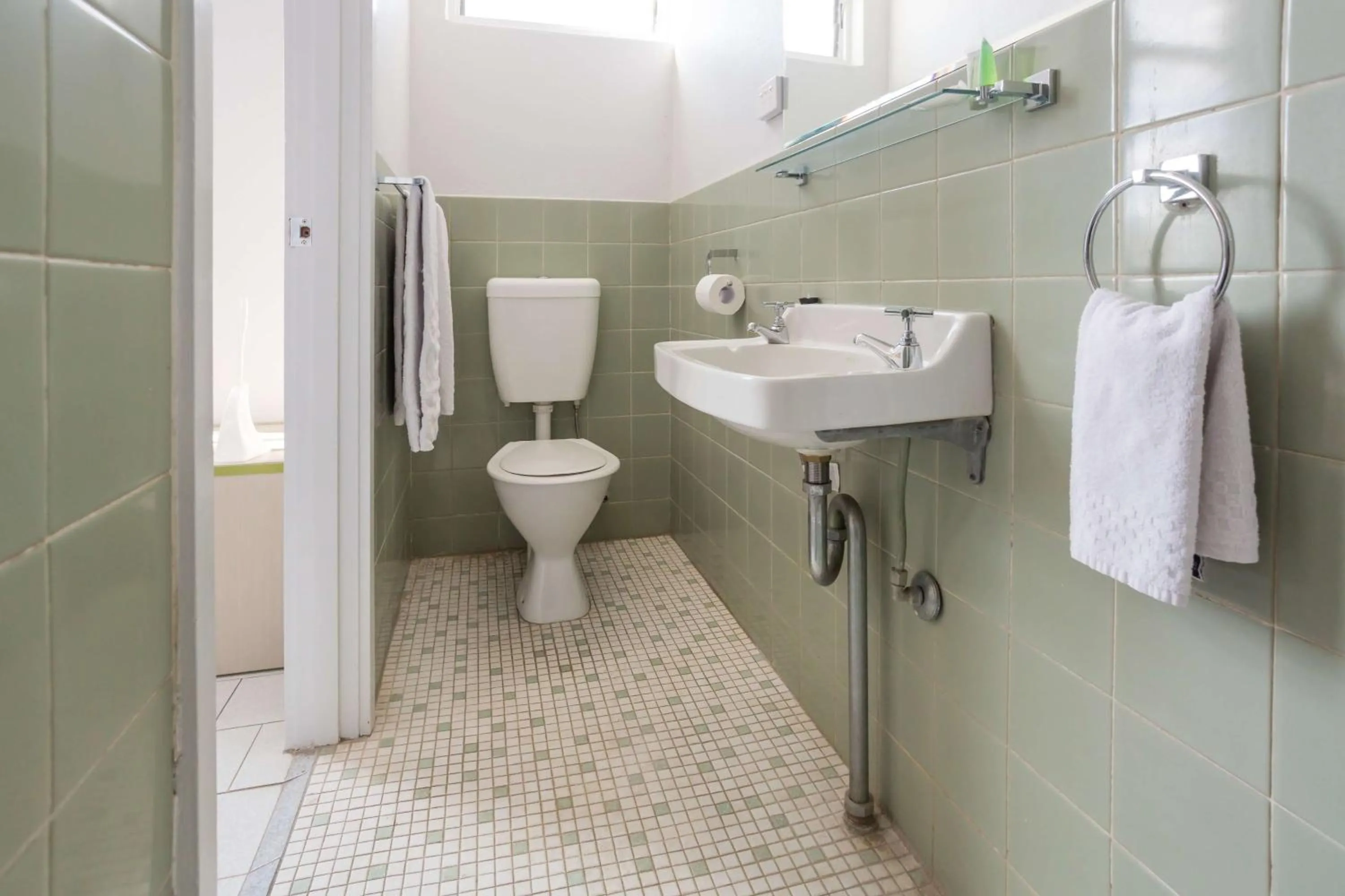 Bathroom in Nightcap at Emerald Star Hotel