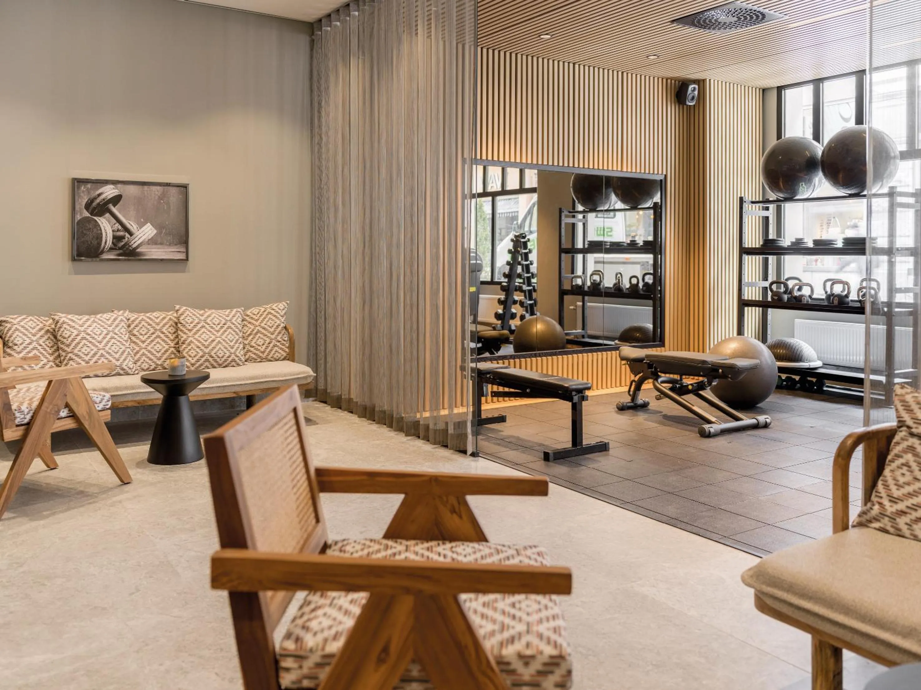 Fitness centre/facilities in Elite Hotel Adlon