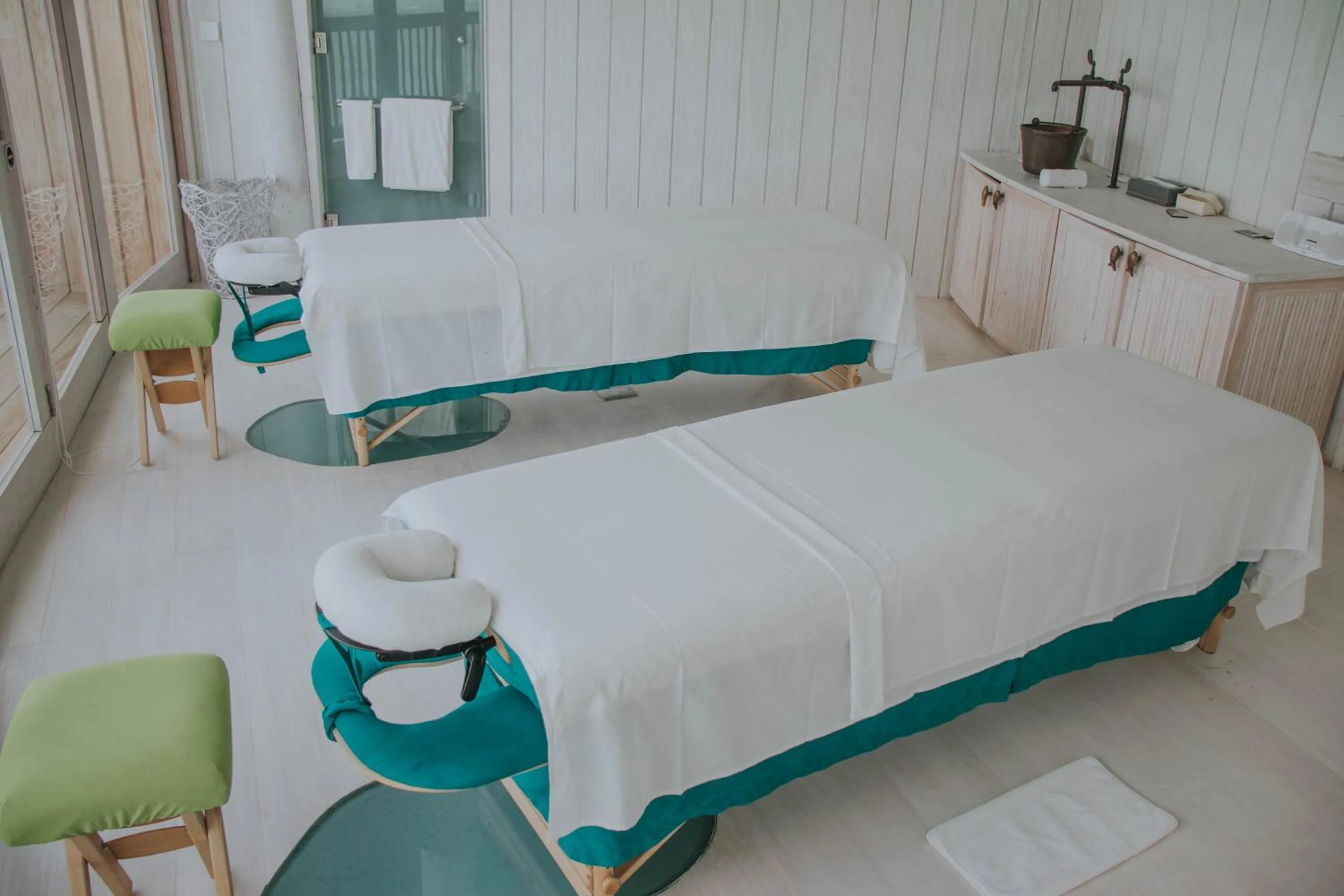 Massage, Bed in Soneva Jani