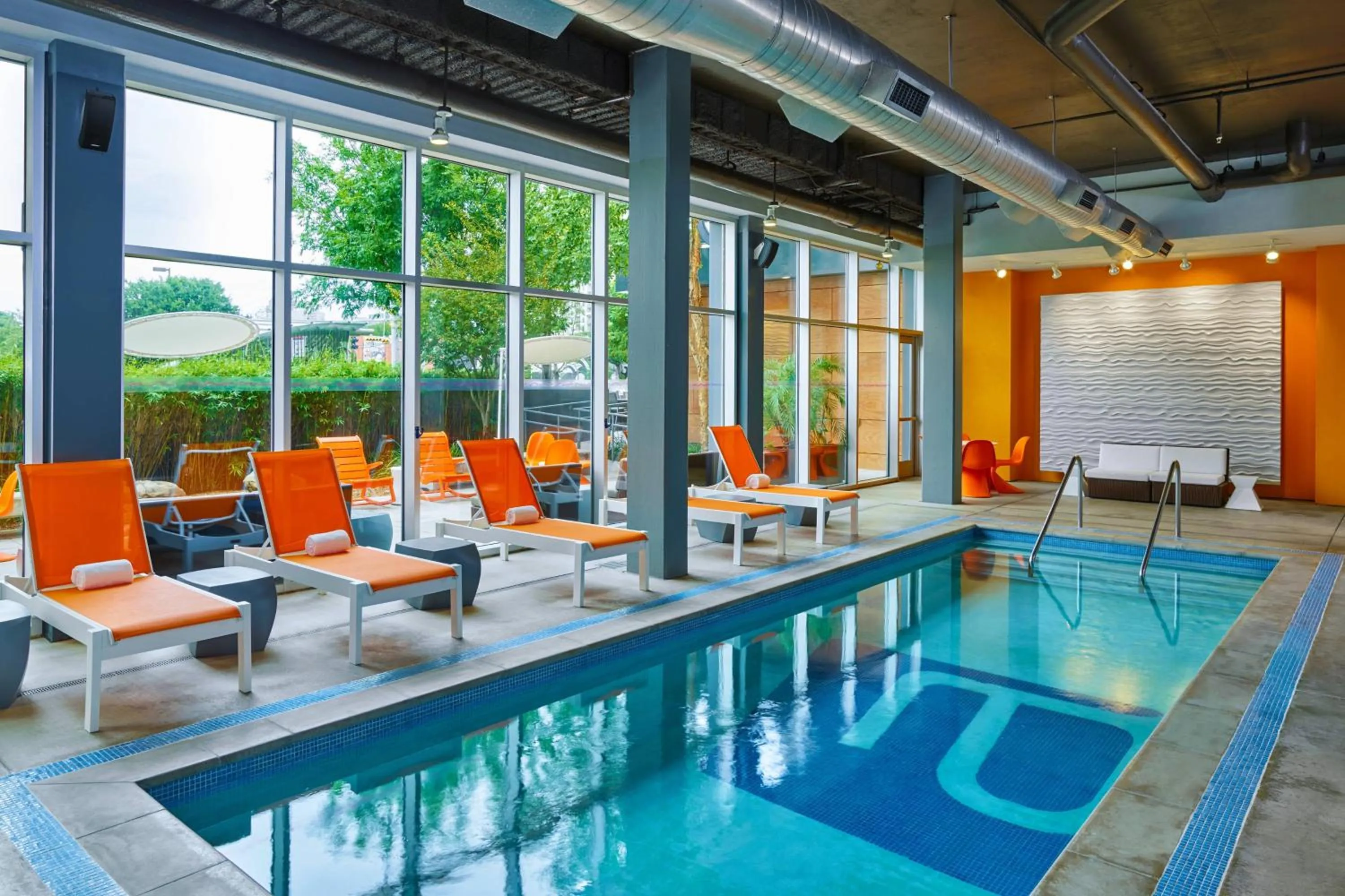 Swimming pool in Aloft Houston by the Galleria