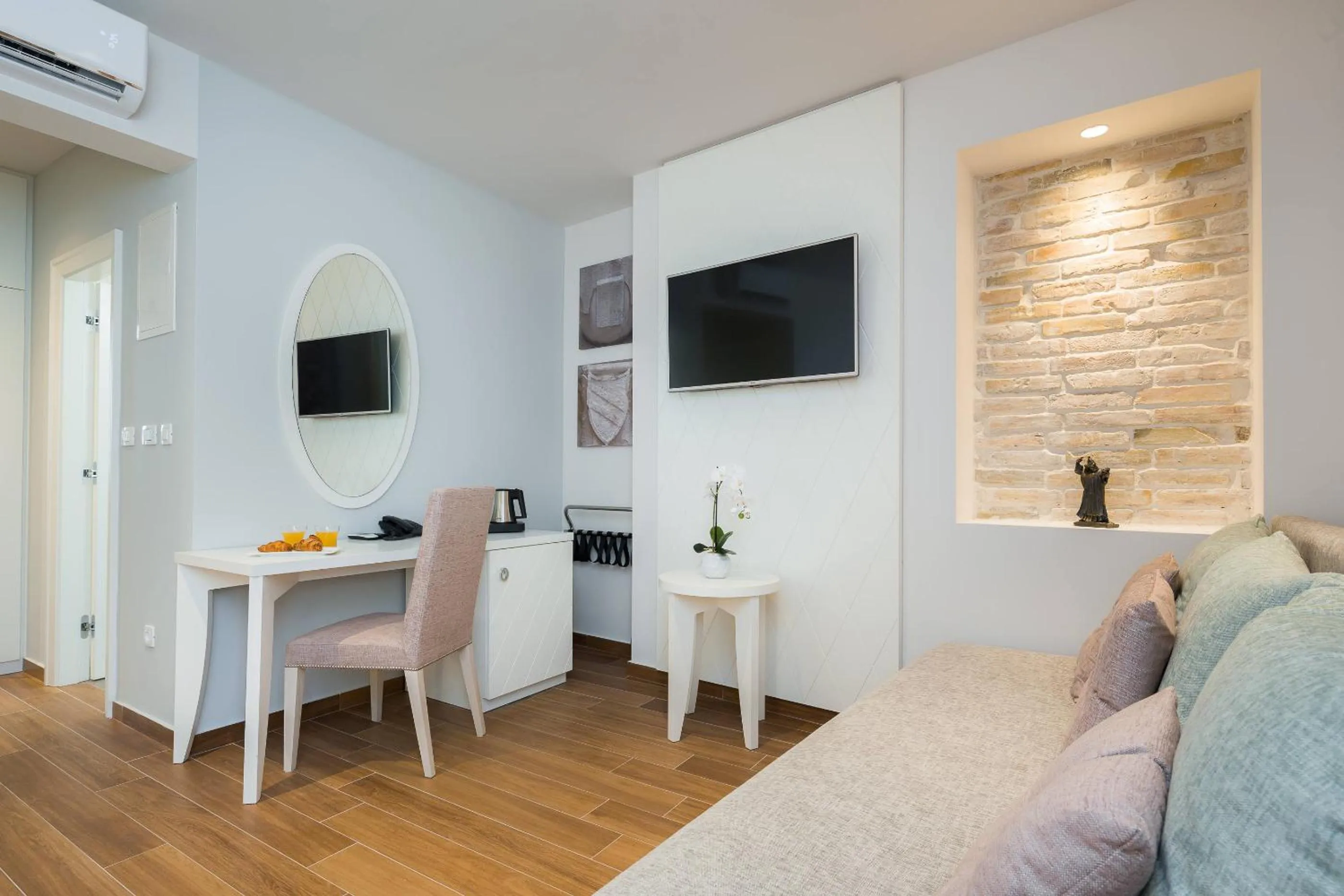 Decorative detail in Balatura The Fine Bed&Breakfast Split