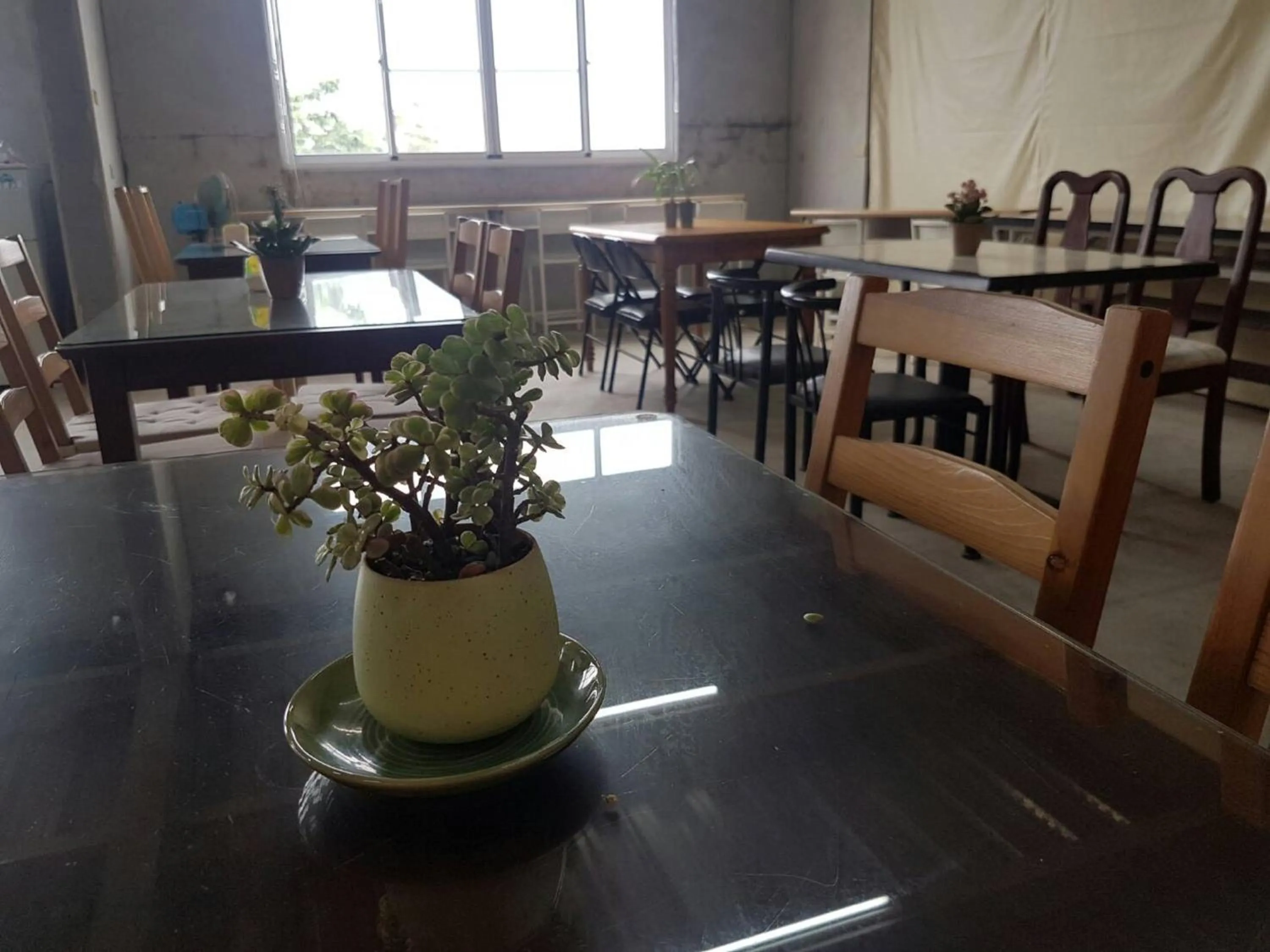 Communal lounge/ TV room in Ming Yang B&B