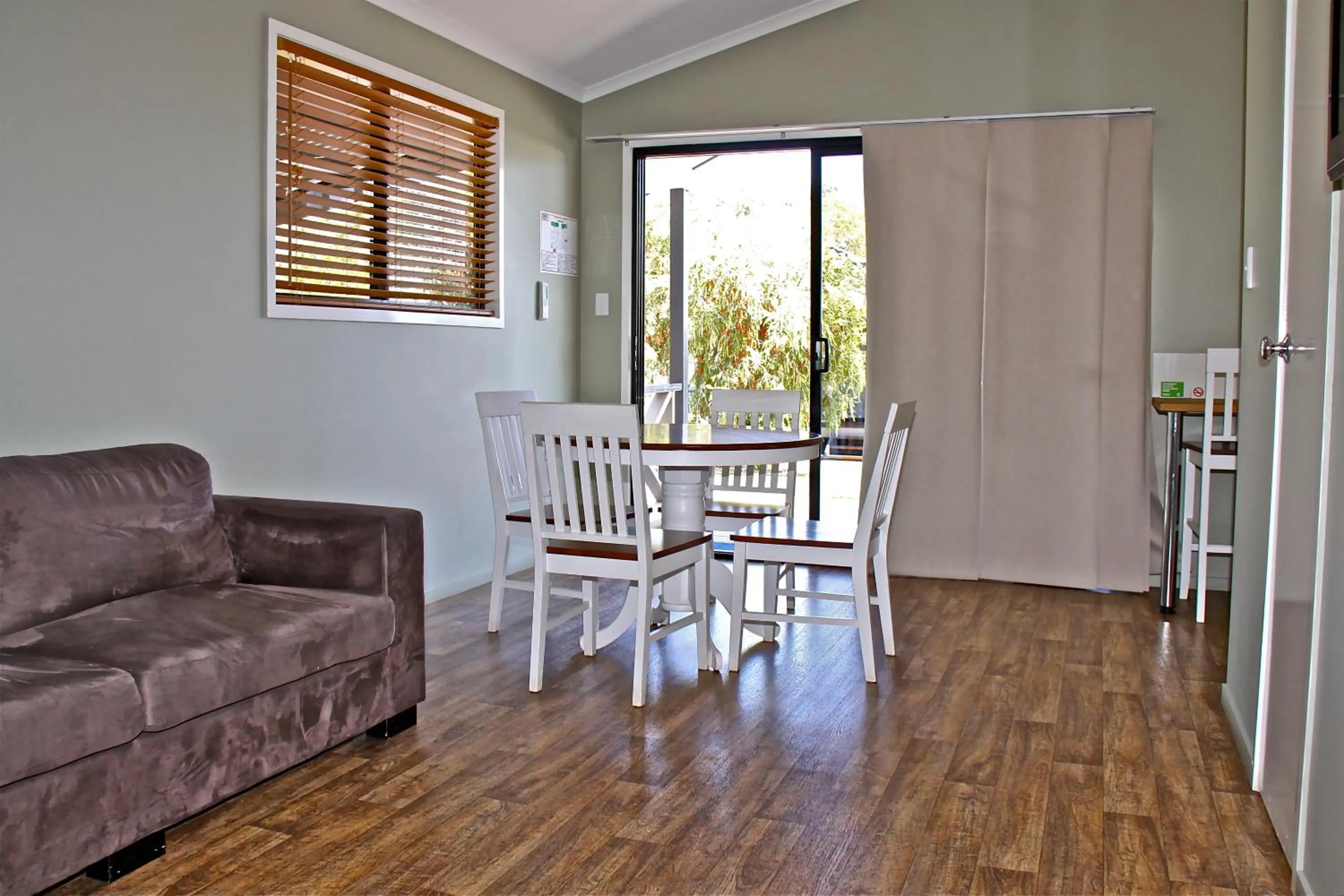 Living room in Barcaldine Country Motor Inn