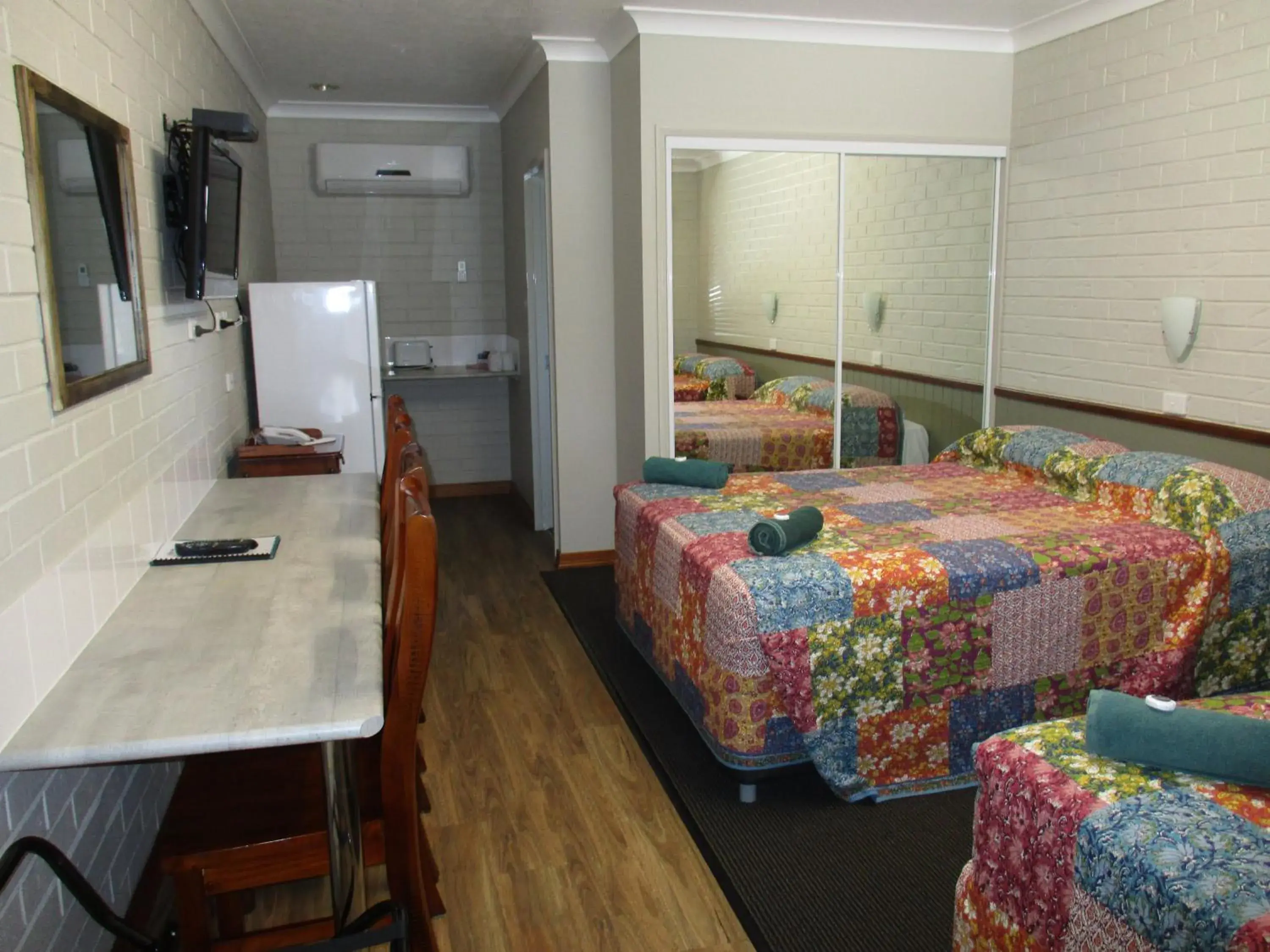 Double or Twin Room in Barcaldine Country Motor Inn Double or Twin Room in Barcaldine Country Motor Inn