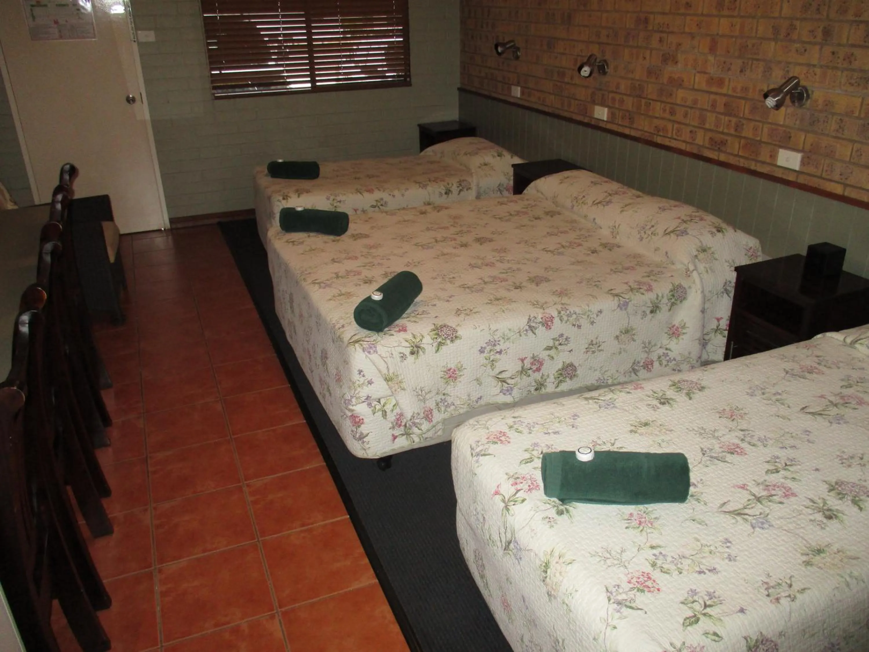 Bedroom, Bed in Barcaldine Country Motor Inn