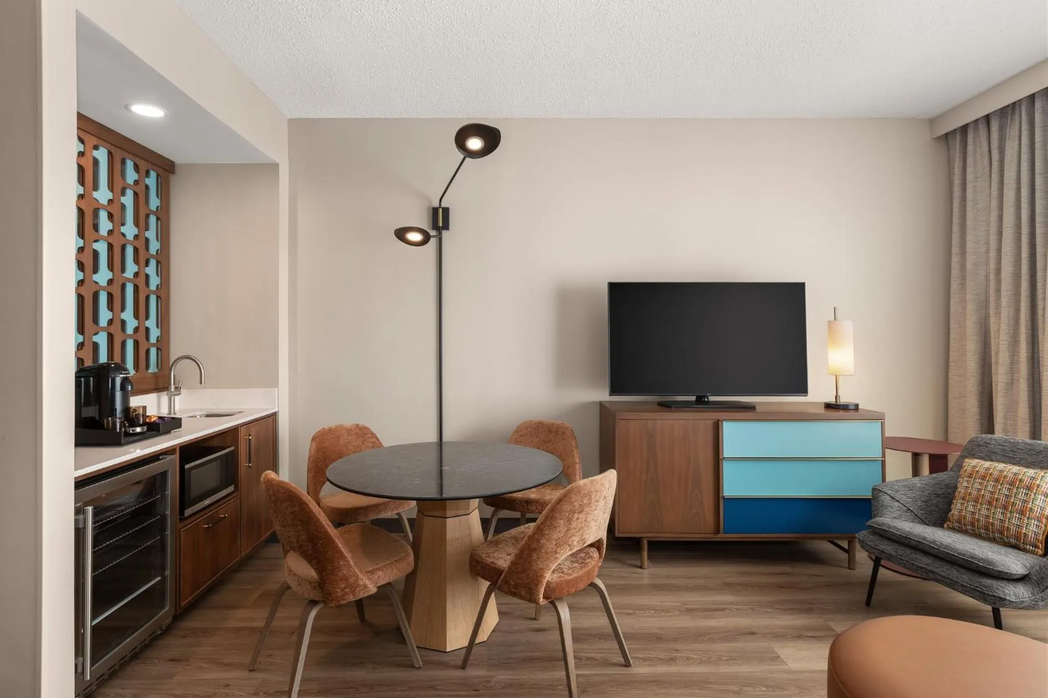 Bedroom in Hotel Indigo Columbus Architectural Center by IHG