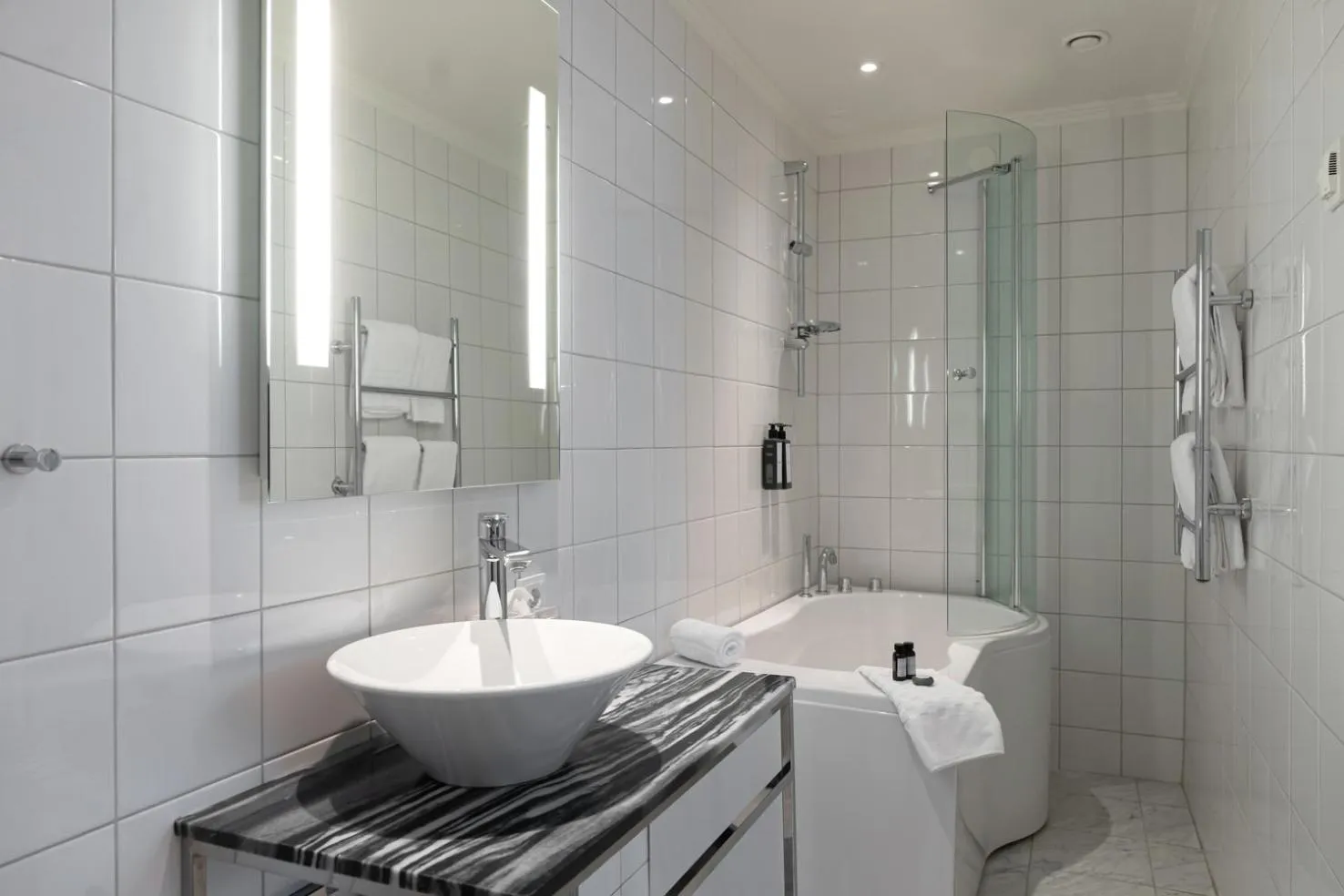 Shower in Elite Stadshotellet Västerås