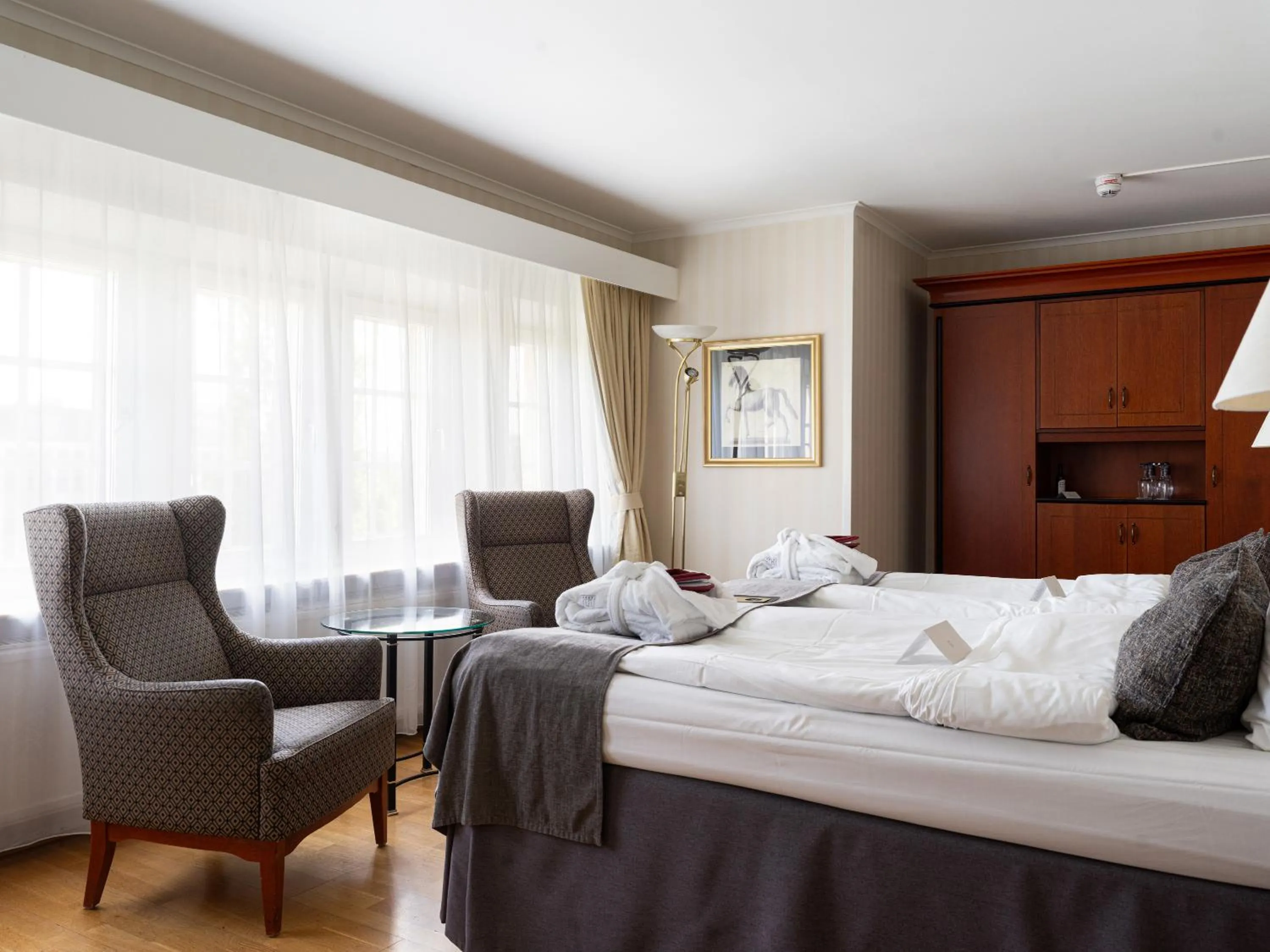 Seating area, Bed in Elite Stadshotellet Västerås