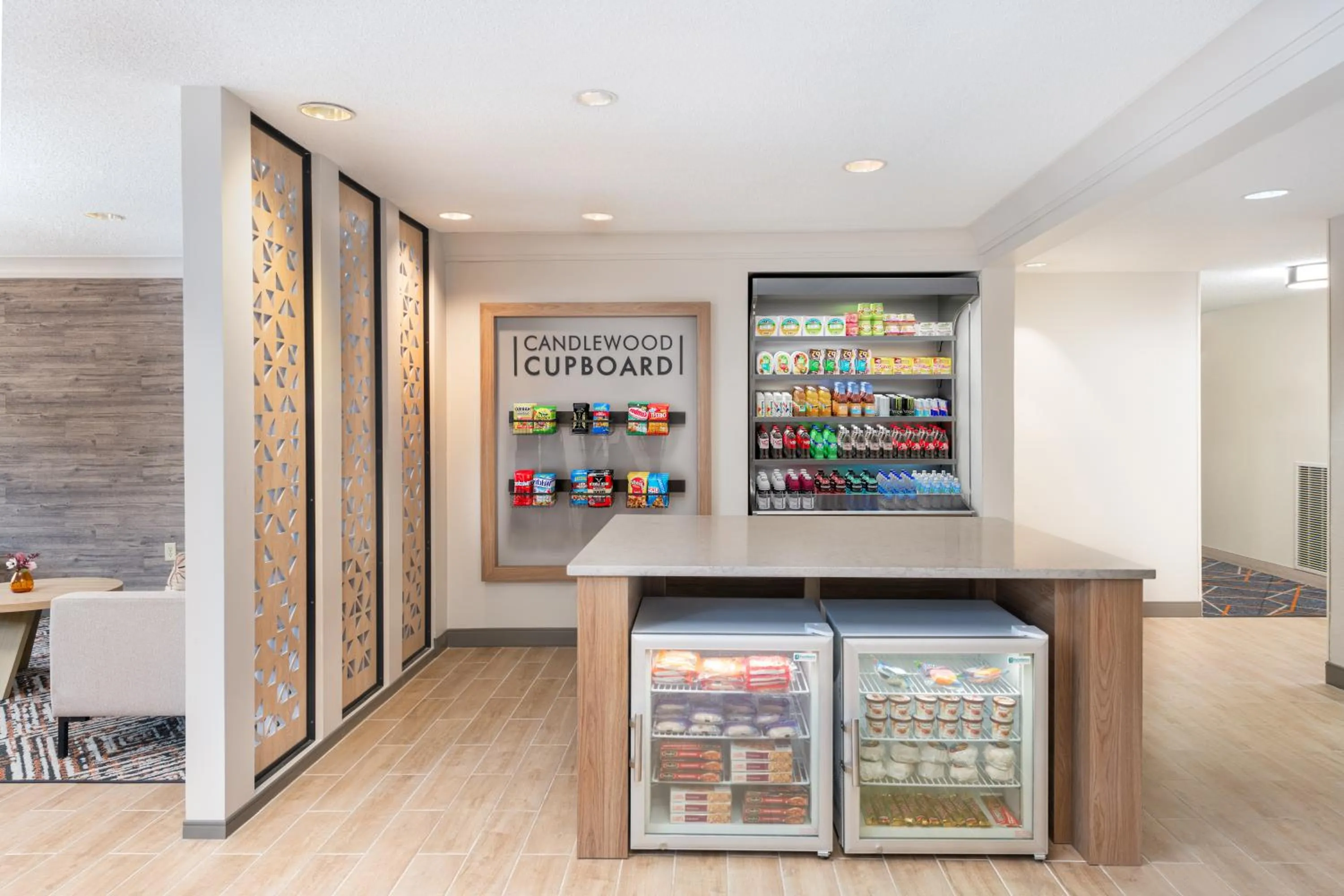 Breakfast in Candlewood Suites Eagan - Mall of America Area by IHG