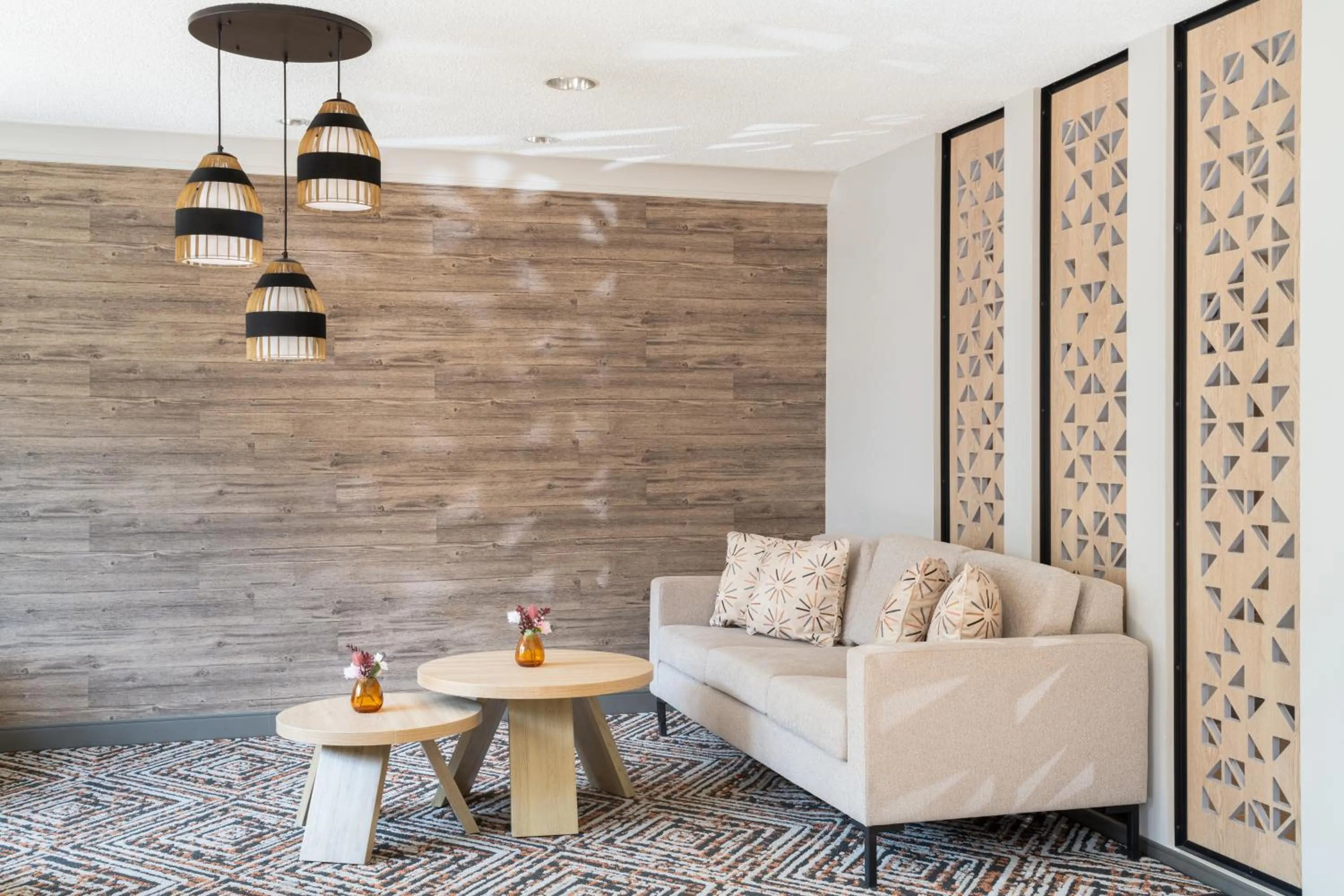 Lobby or reception in Candlewood Suites Eagan - Mall of America Area by IHG