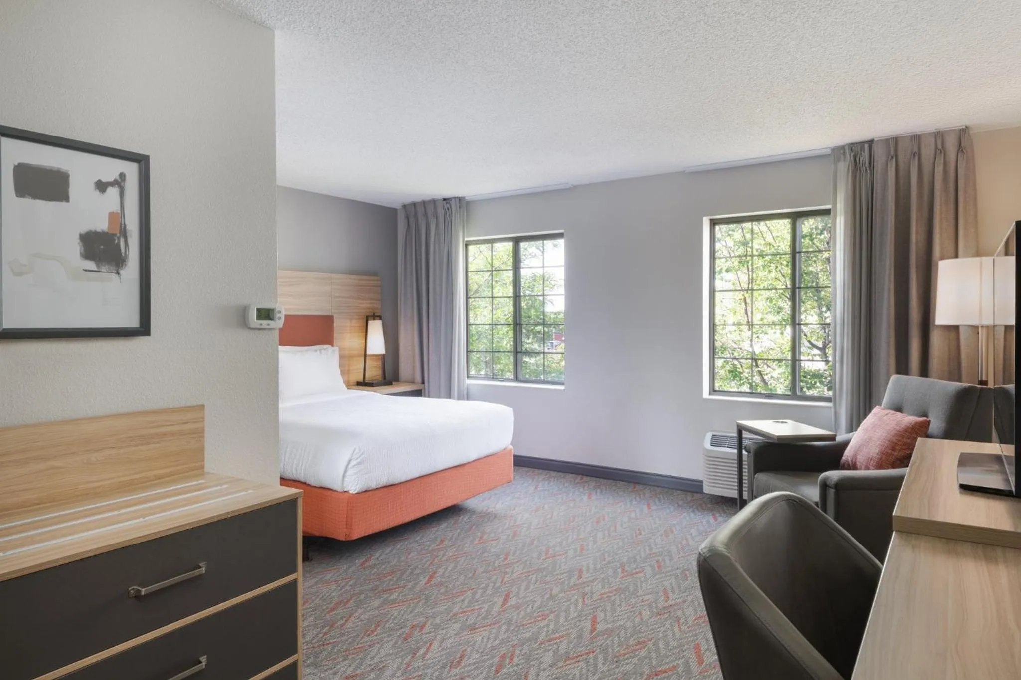 Photo of the whole room, Bed in Candlewood Suites Eagan - Mall of America Area by IHG