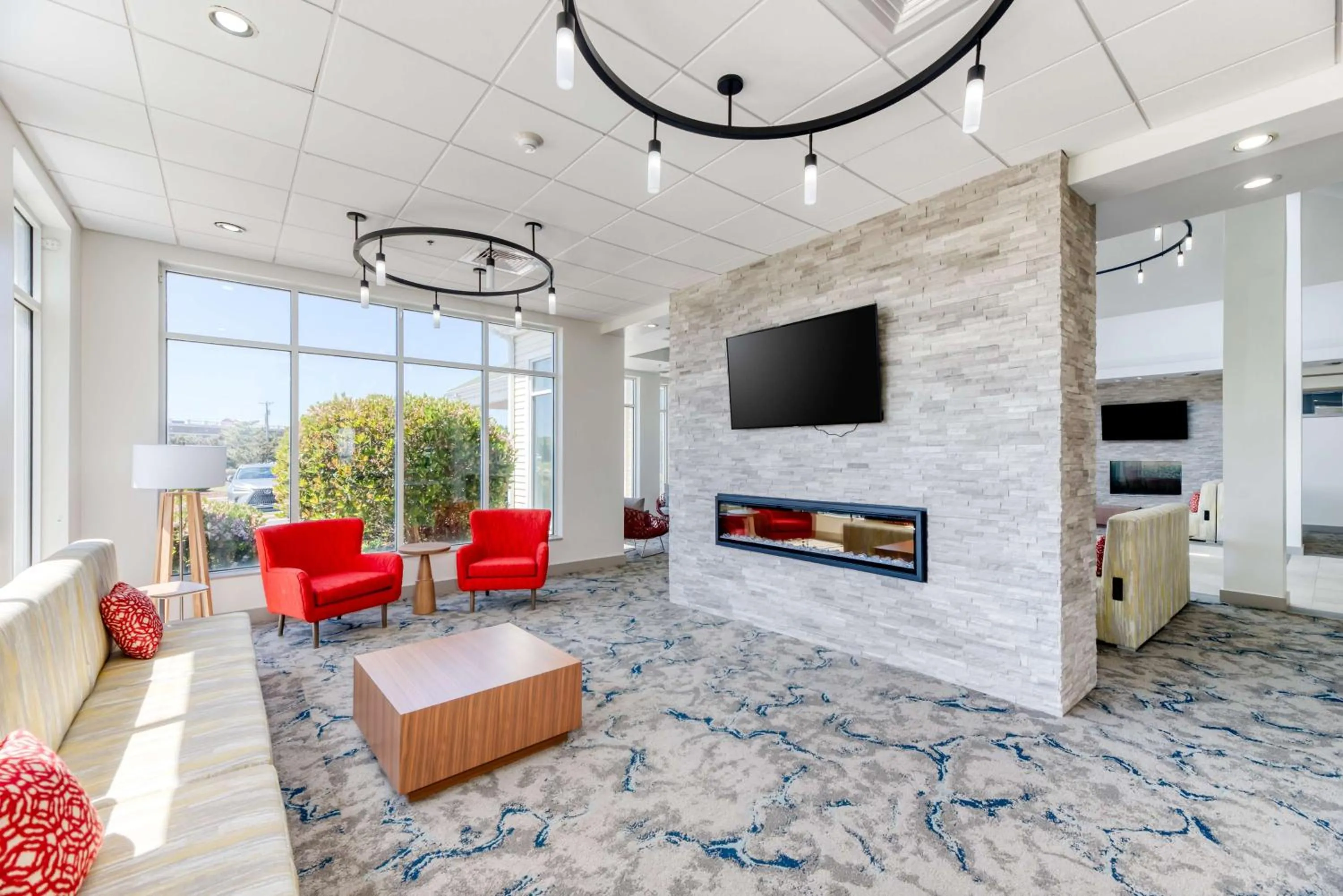 Lobby or reception in Hilton Garden Inn Outer Banks/Kitty Hawk