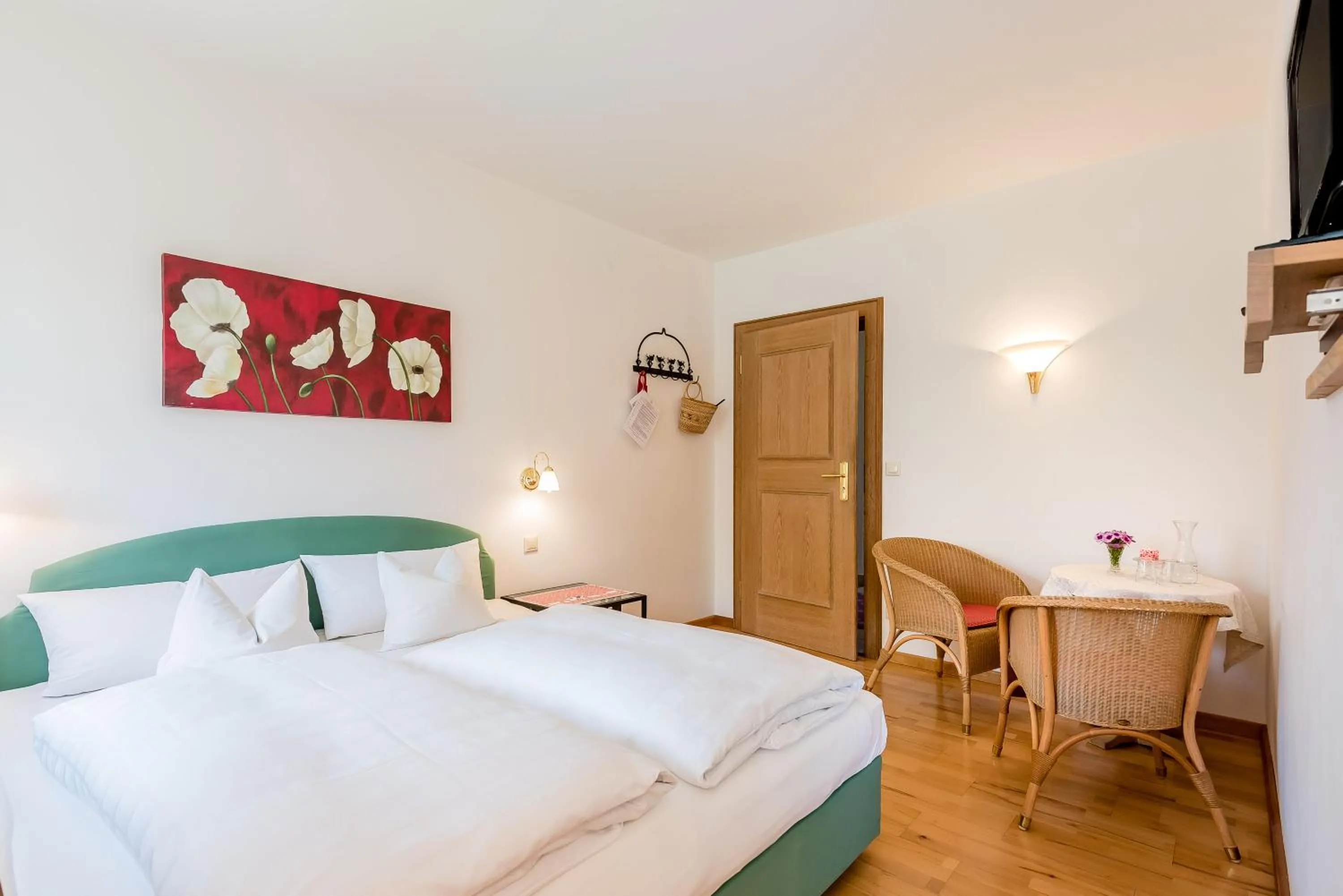 Photo of the whole room, Bed in Hotel Garni Gästehaus Brand