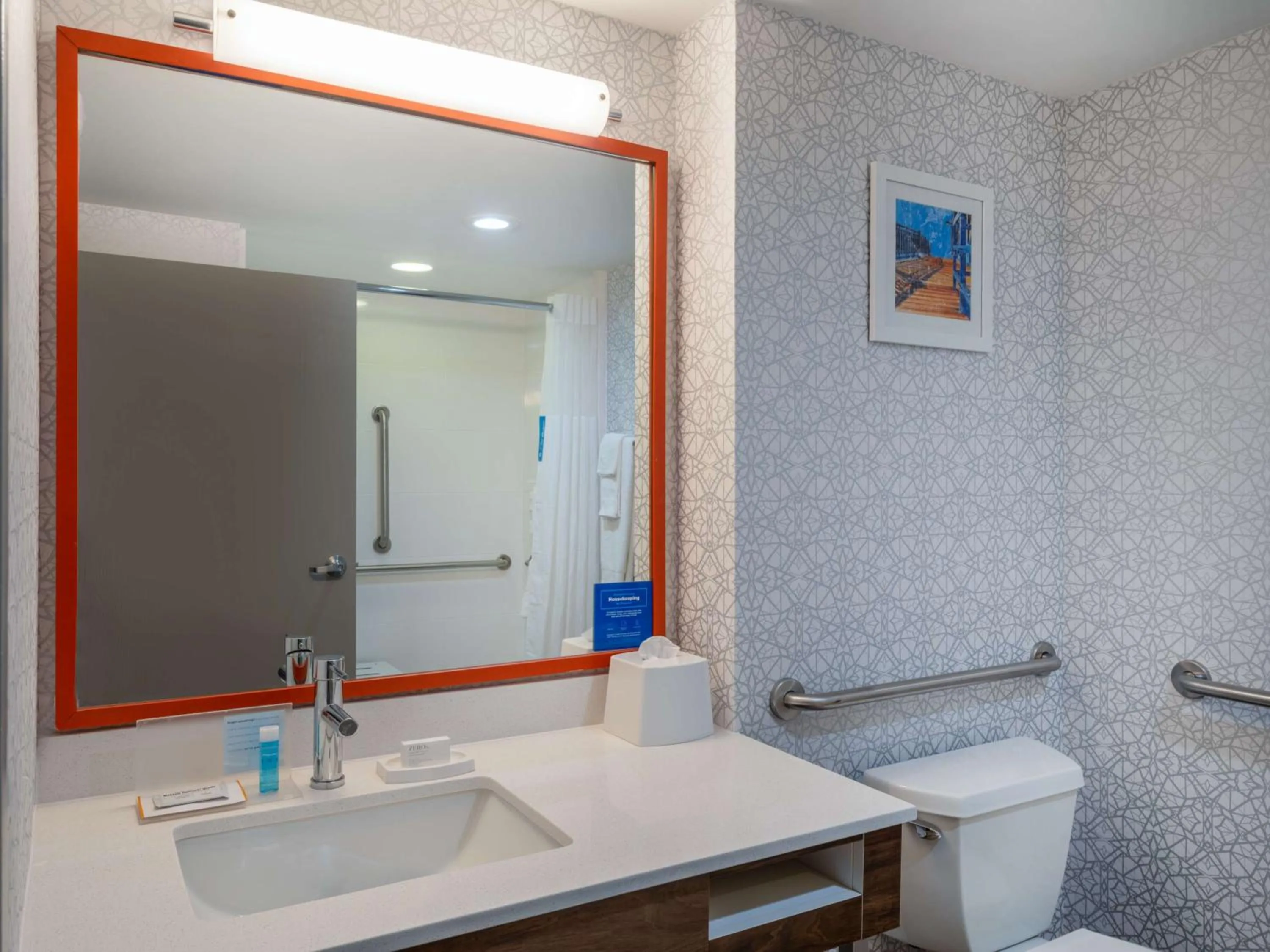 Bathroom in Hampton Inn Joliet-Plainfield I-55