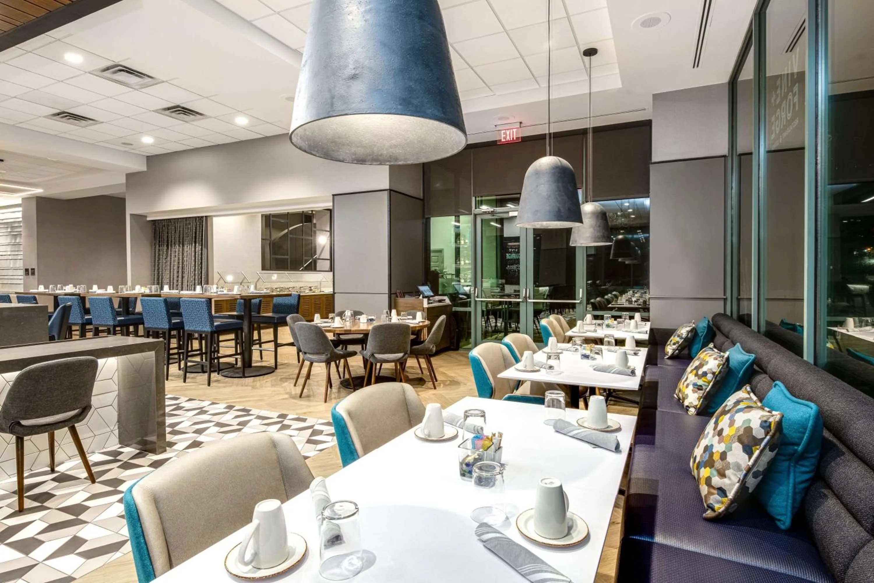 Restaurant/places to eat in Sonesta Columbus Downtown