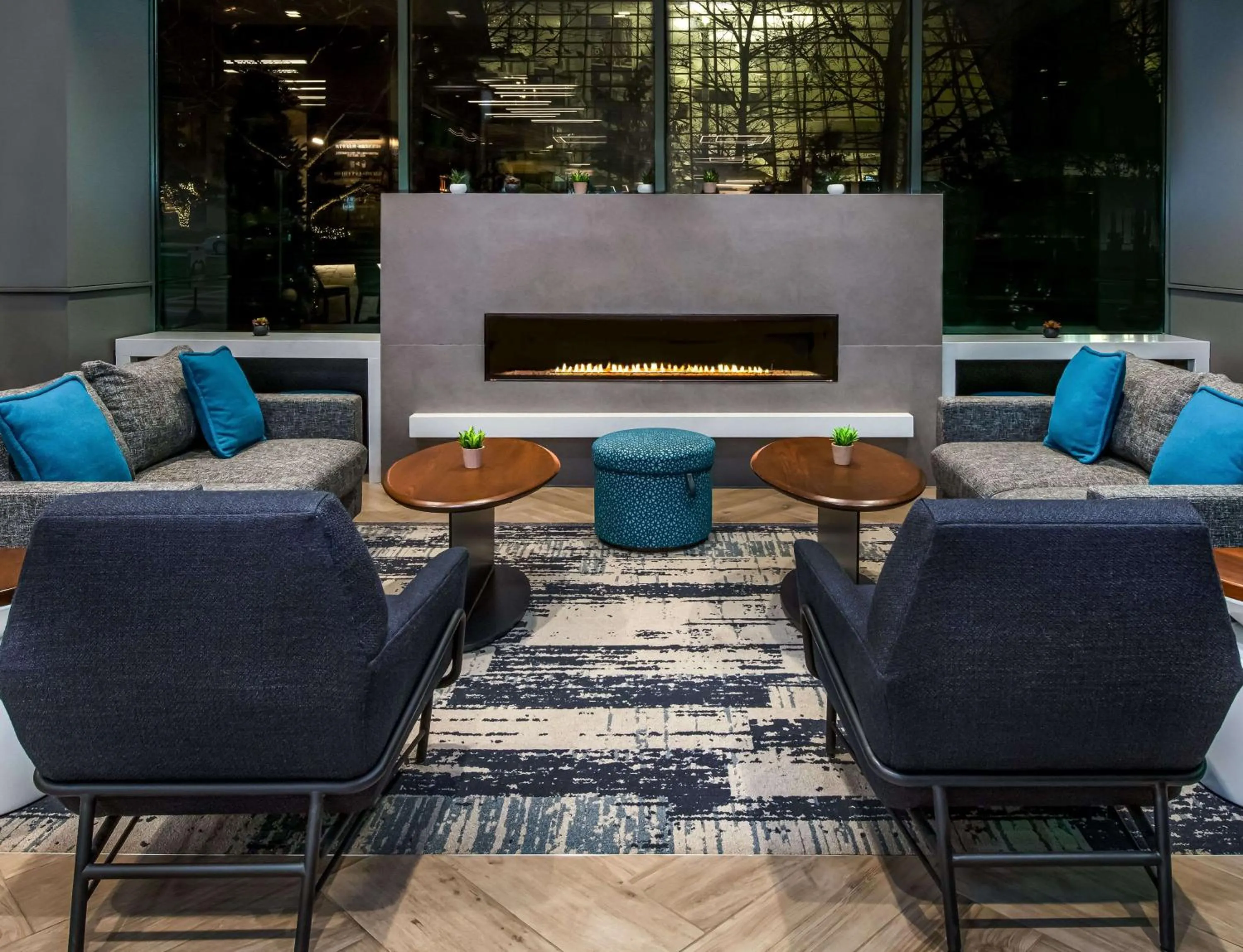 Restaurant/places to eat in Sonesta Columbus Downtown