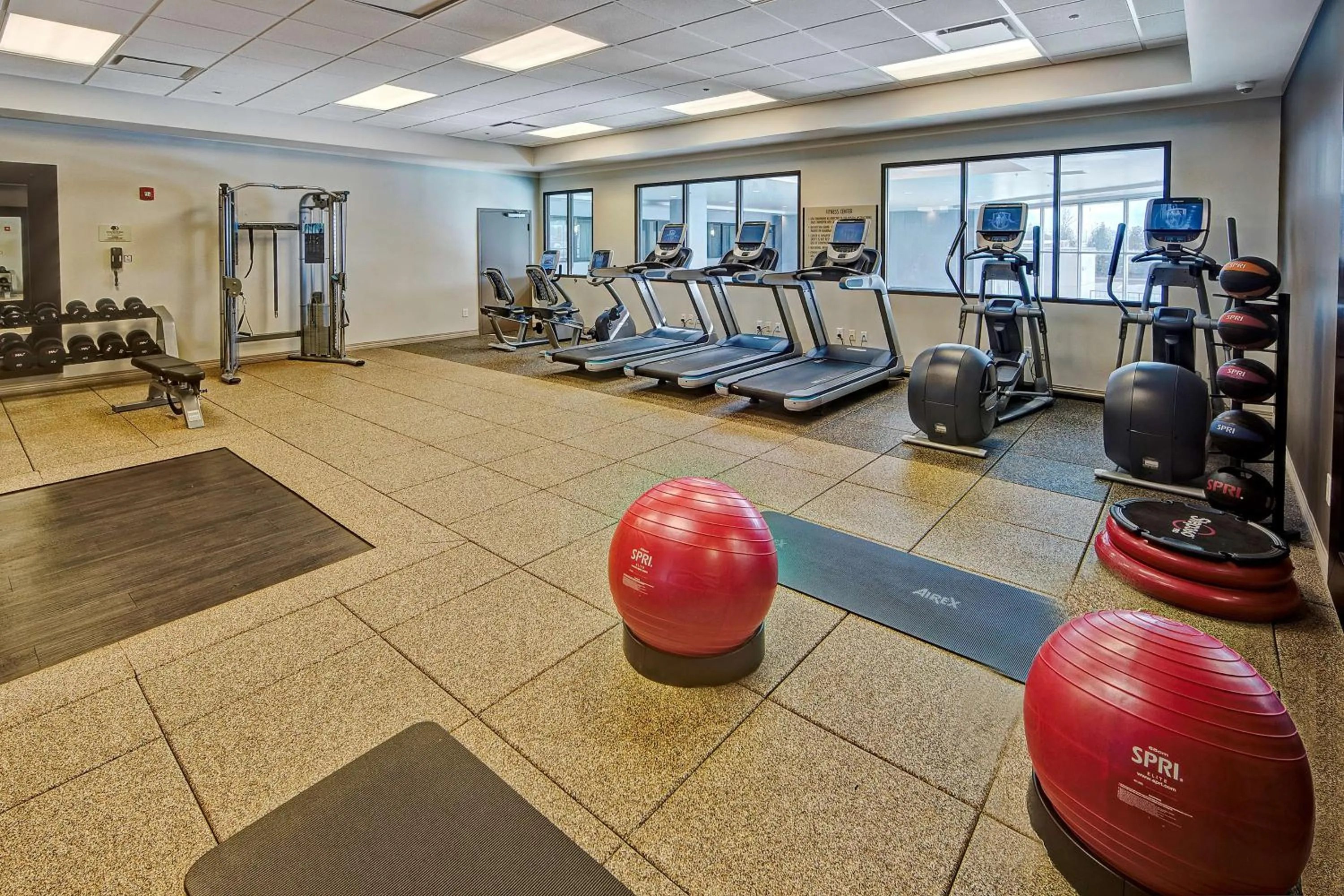 Fitness centre/facilities in DoubleTree by Hilton Decatur Riverfront