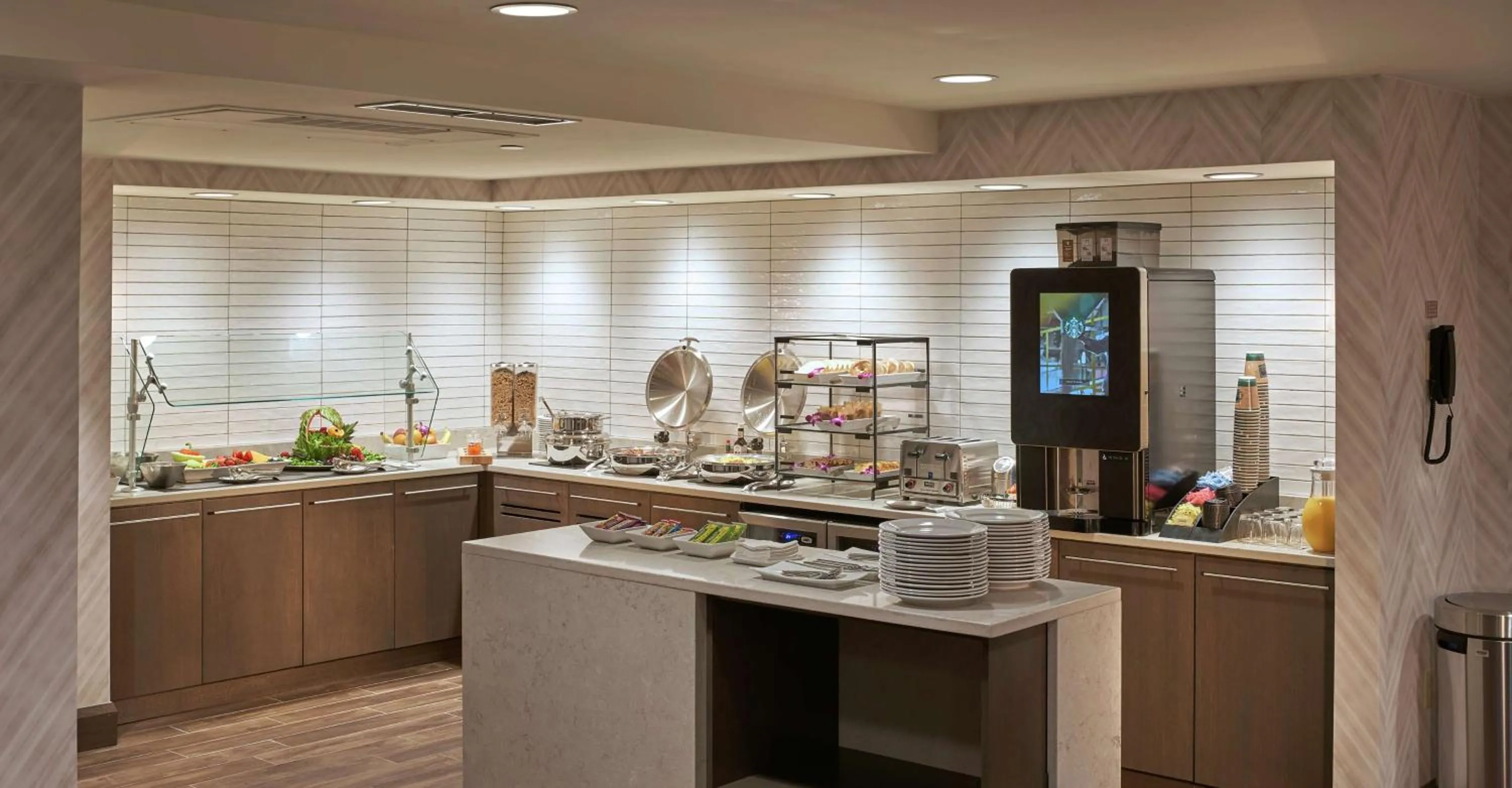 Property building in Hilton Cincinnati Airport