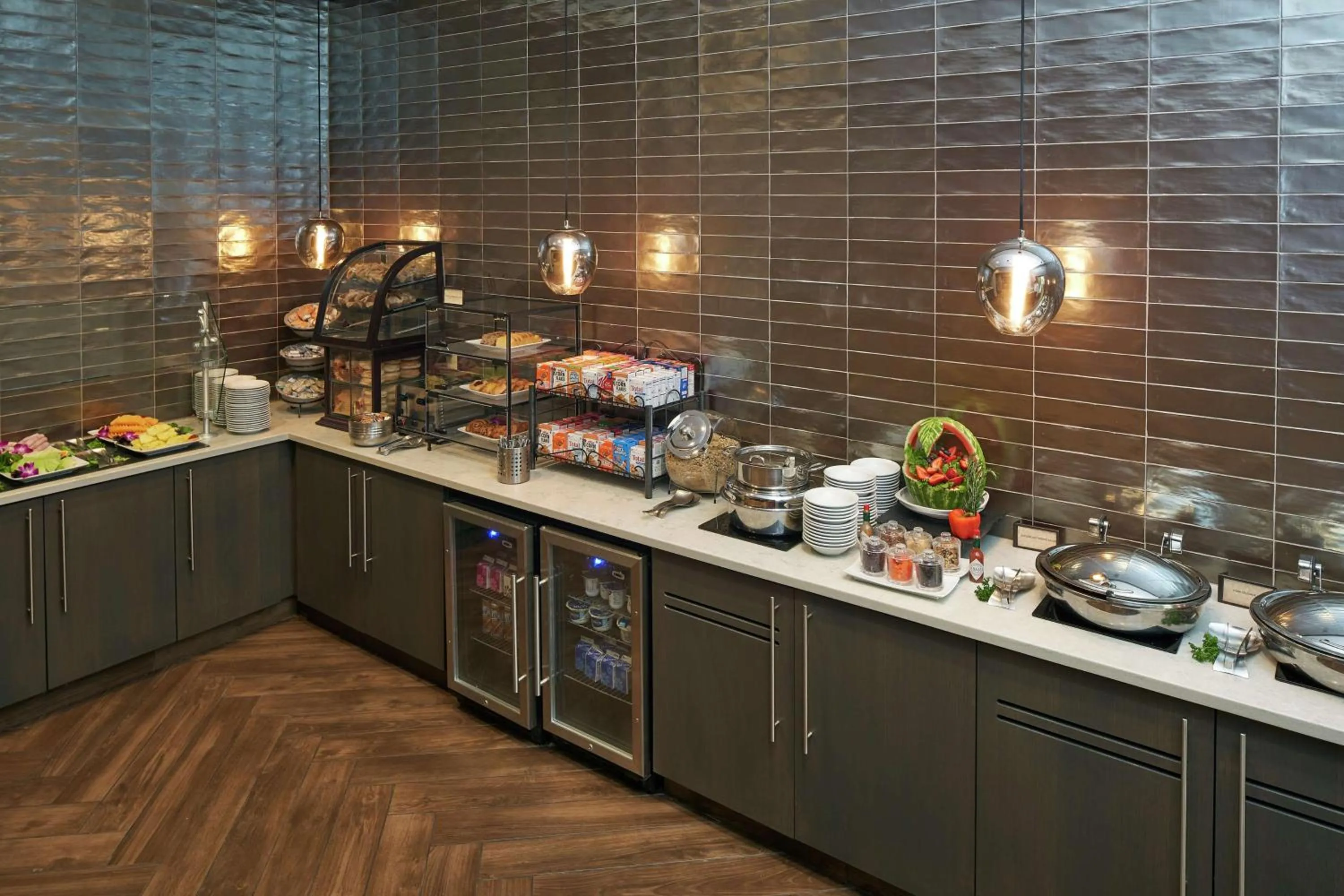 Bed in Hilton Cincinnati Airport